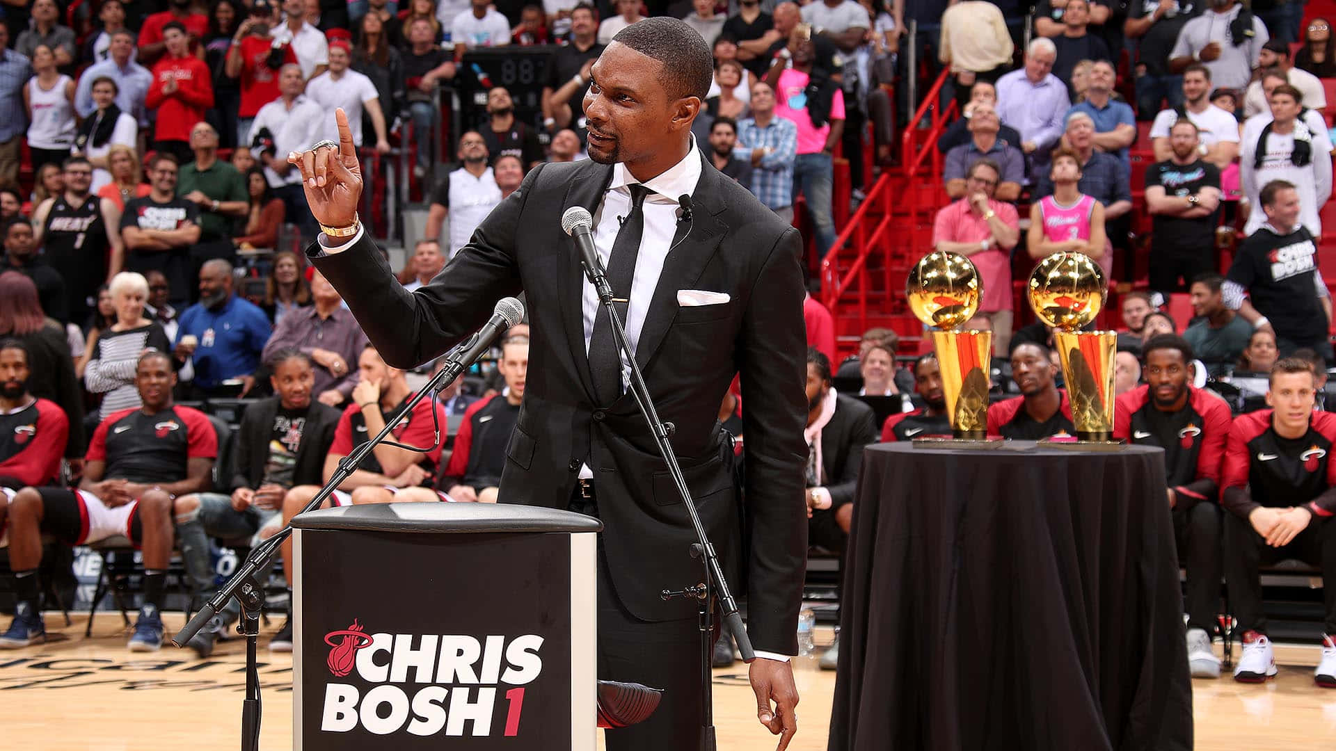 Miami Heat Honors Chris Bosh 2020 Wallpaper