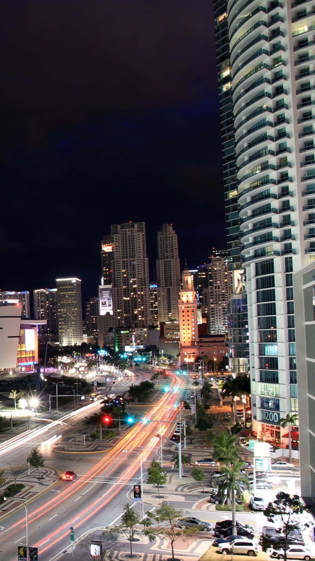 Explore the beauty of Miami with your Iphone Wallpaper