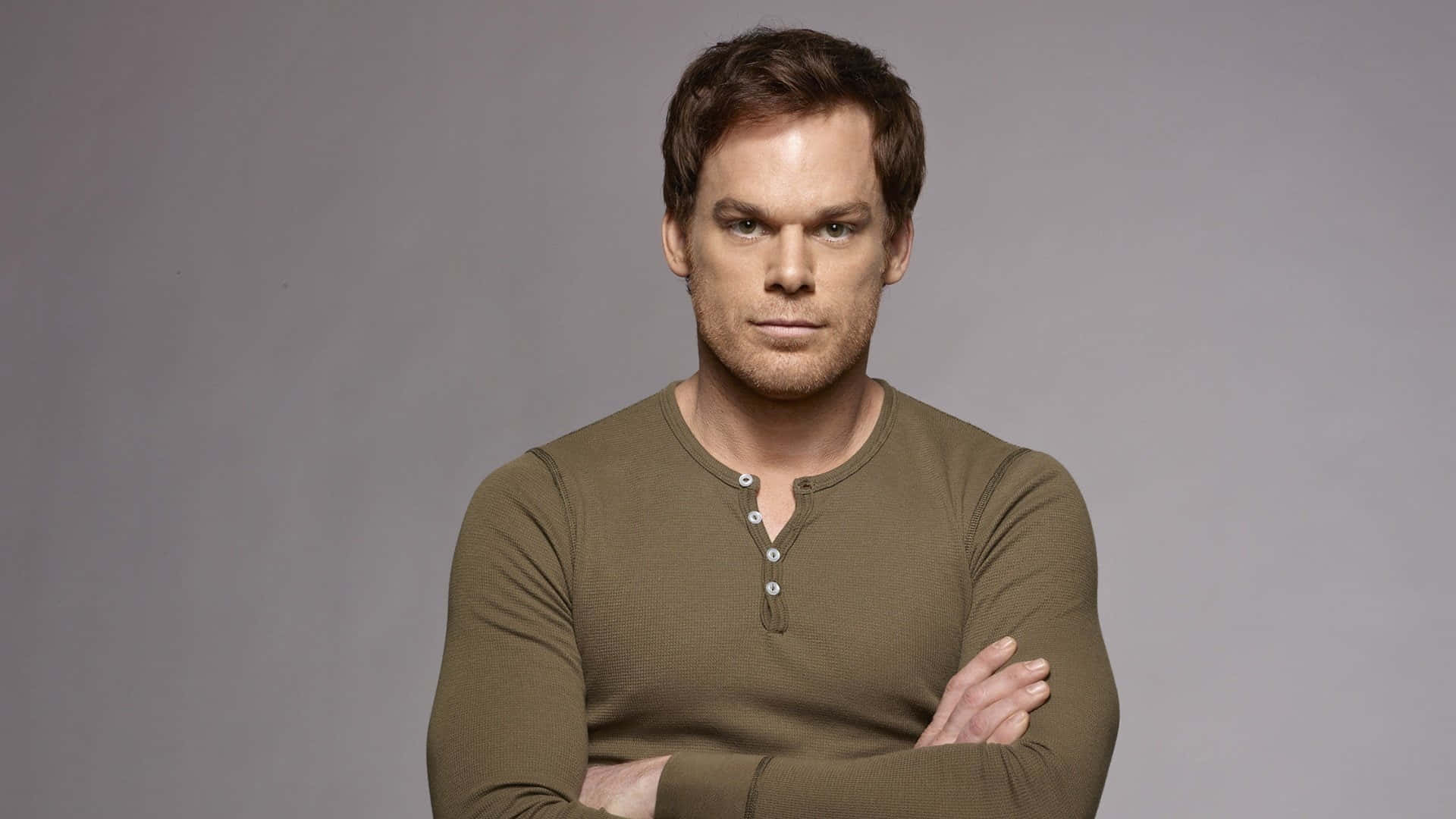 Michael C Hall looks directly at the camera Wallpaper