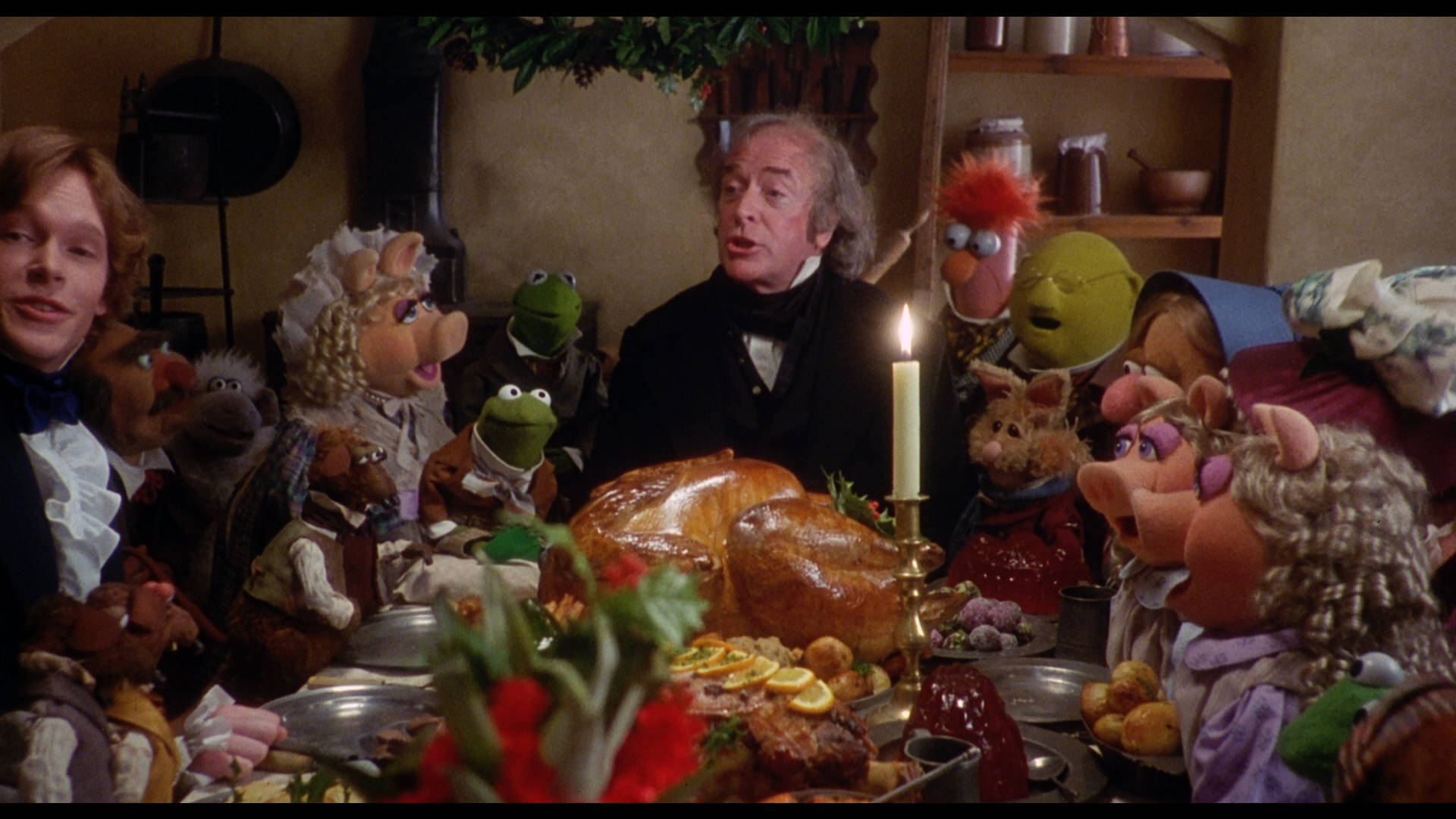 Michael Caine In A Christmas Carol Background