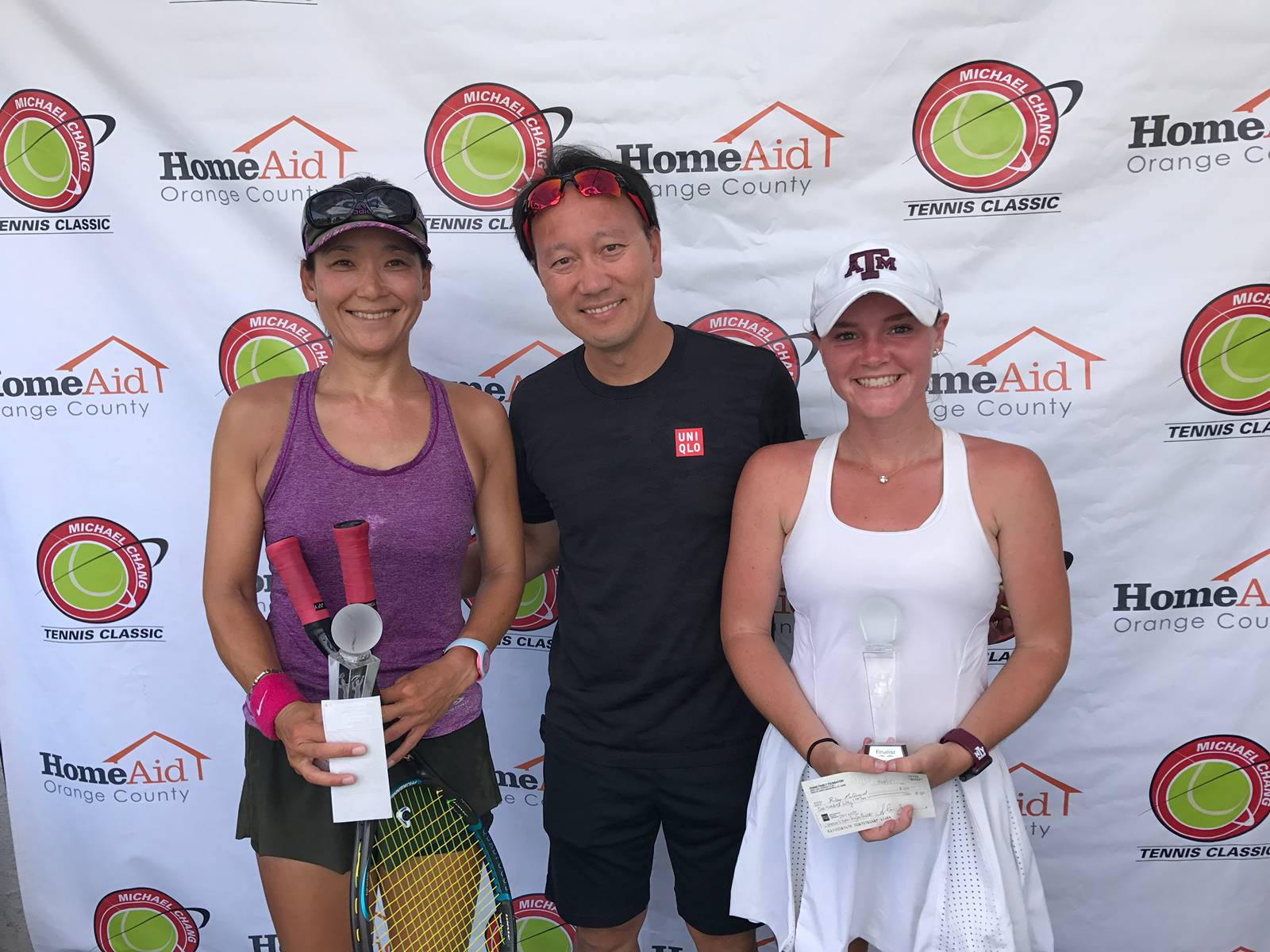 Michael Chang At 2017 HomeAid Orange County Event Wallpaper