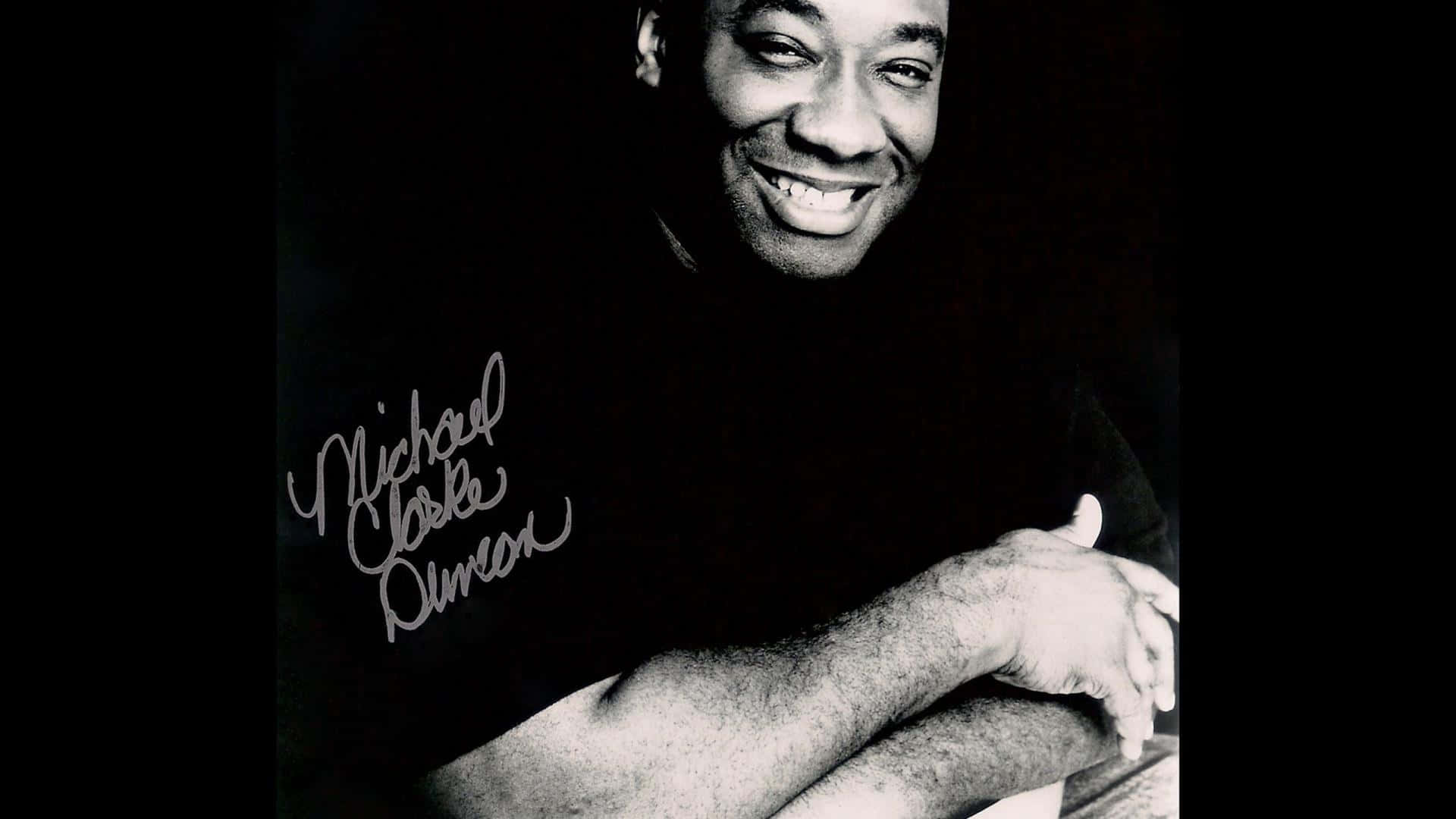 Michaelclarke Duncan Posa Para Un Retrato. Fondo de pantalla