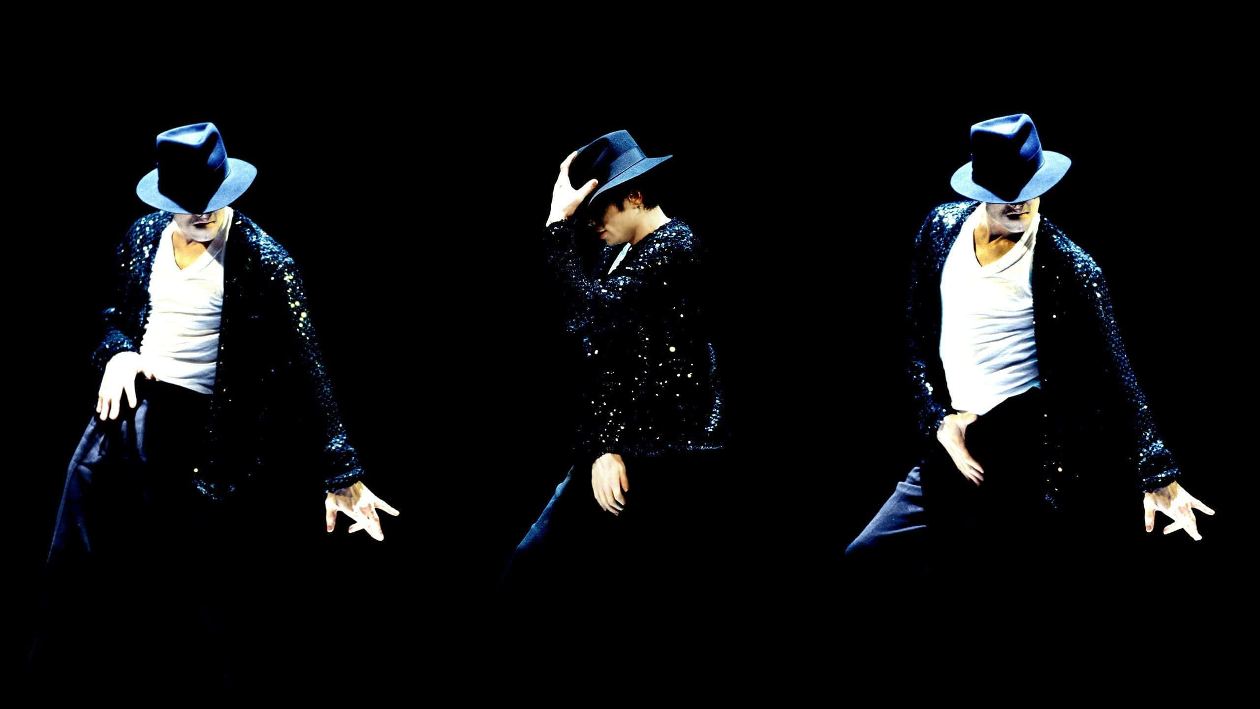 Michael Jackson Performing On Stage
