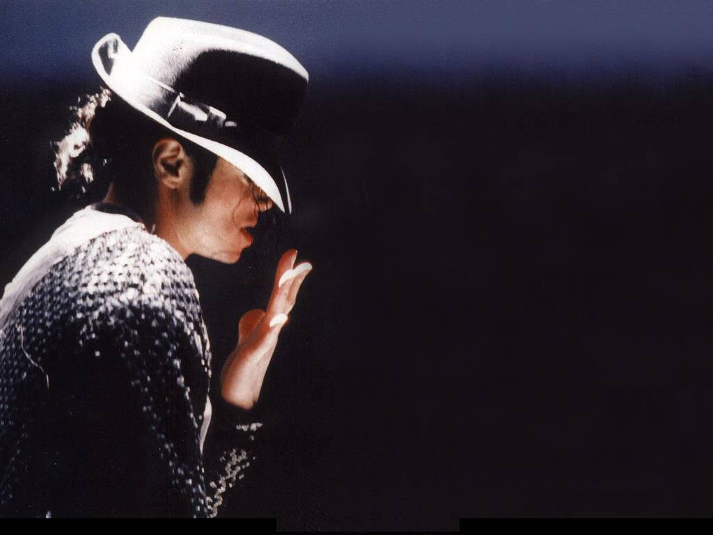 Michael Jackson Side View Image