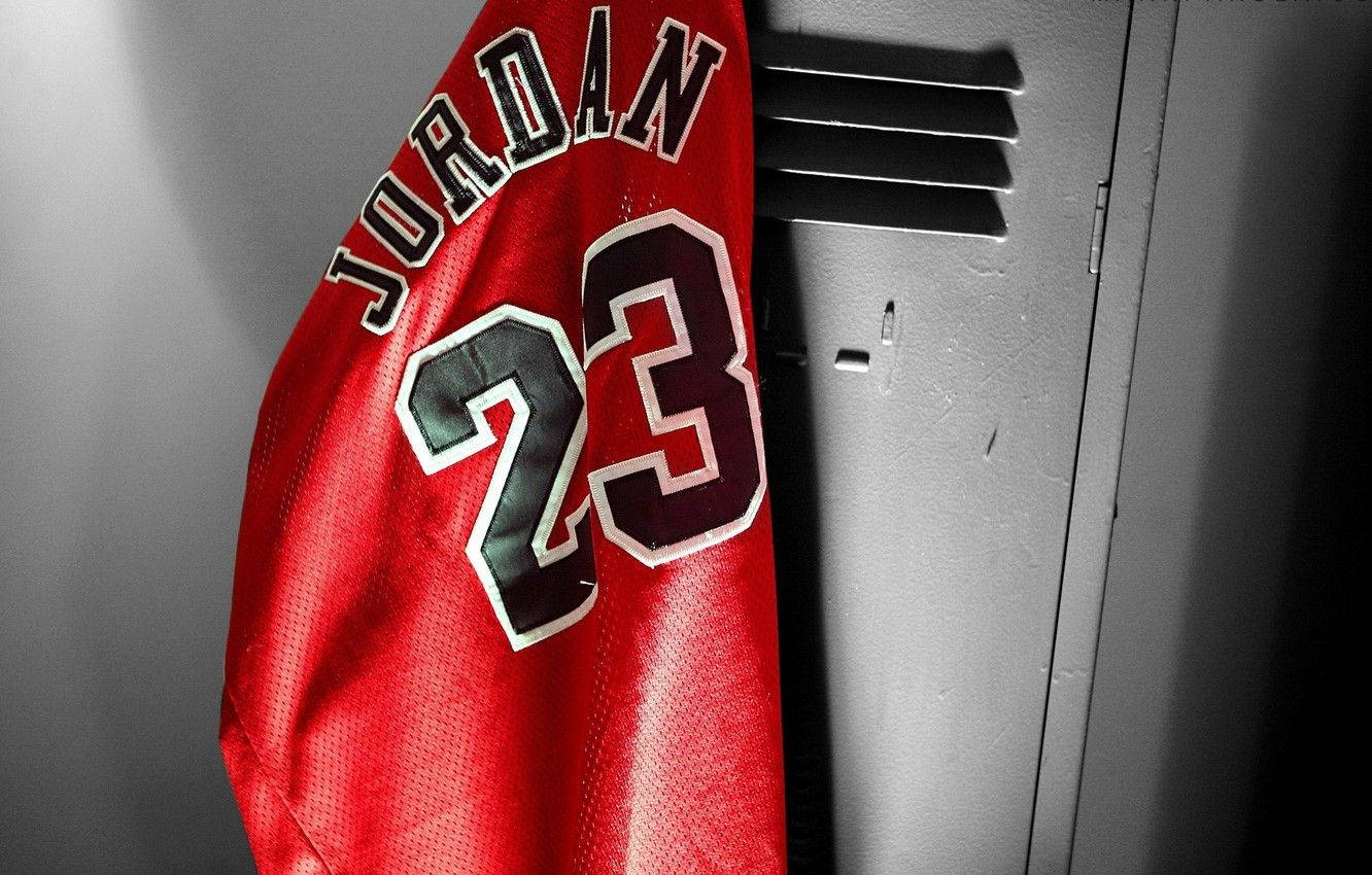 Michael Jordan Red Jersey Shirt Picture