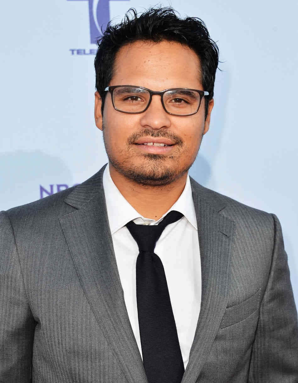 Michael Peña Looking Intense in his Film Role Wallpaper