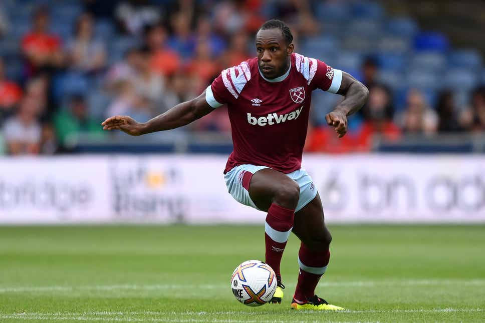 Michail Antonio Playing With Ball Wallpaper