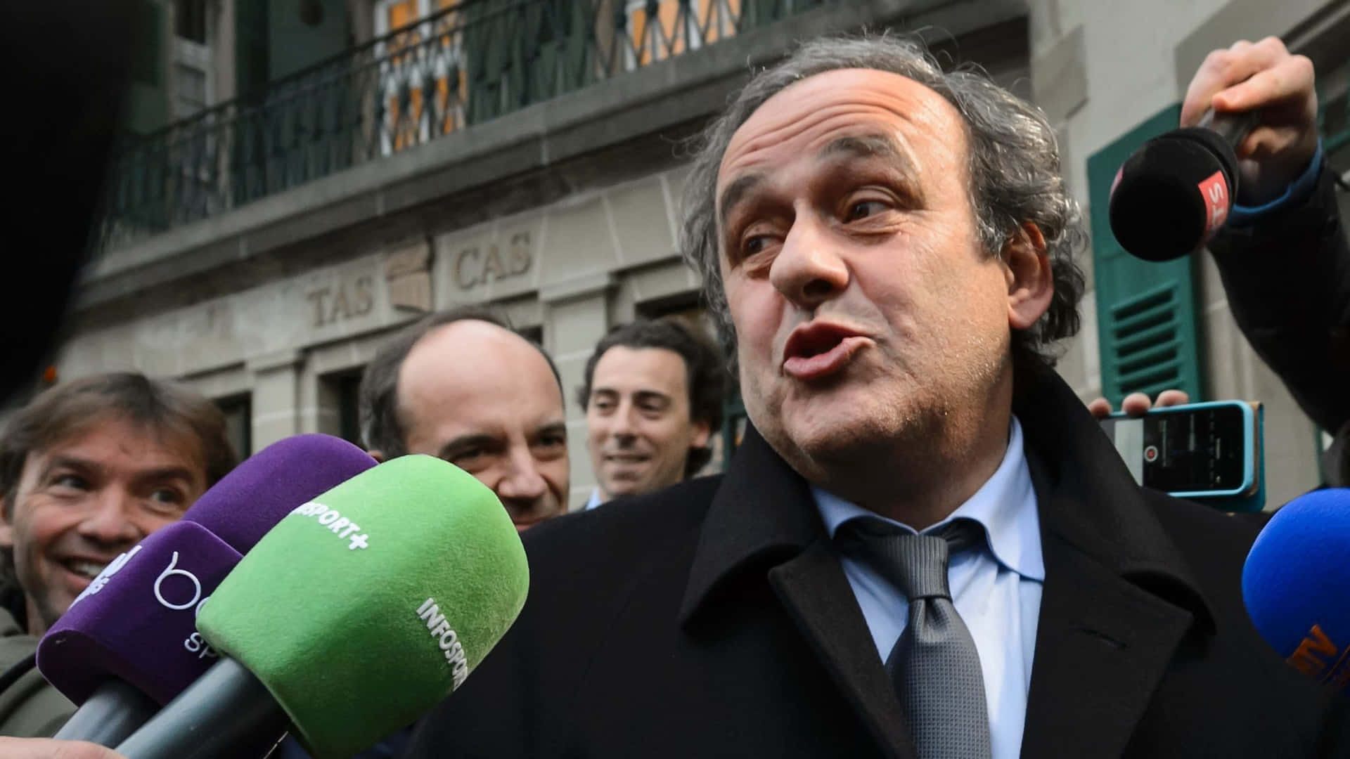 Intervistaa Michel Platini Fotografia Candida Sfondo