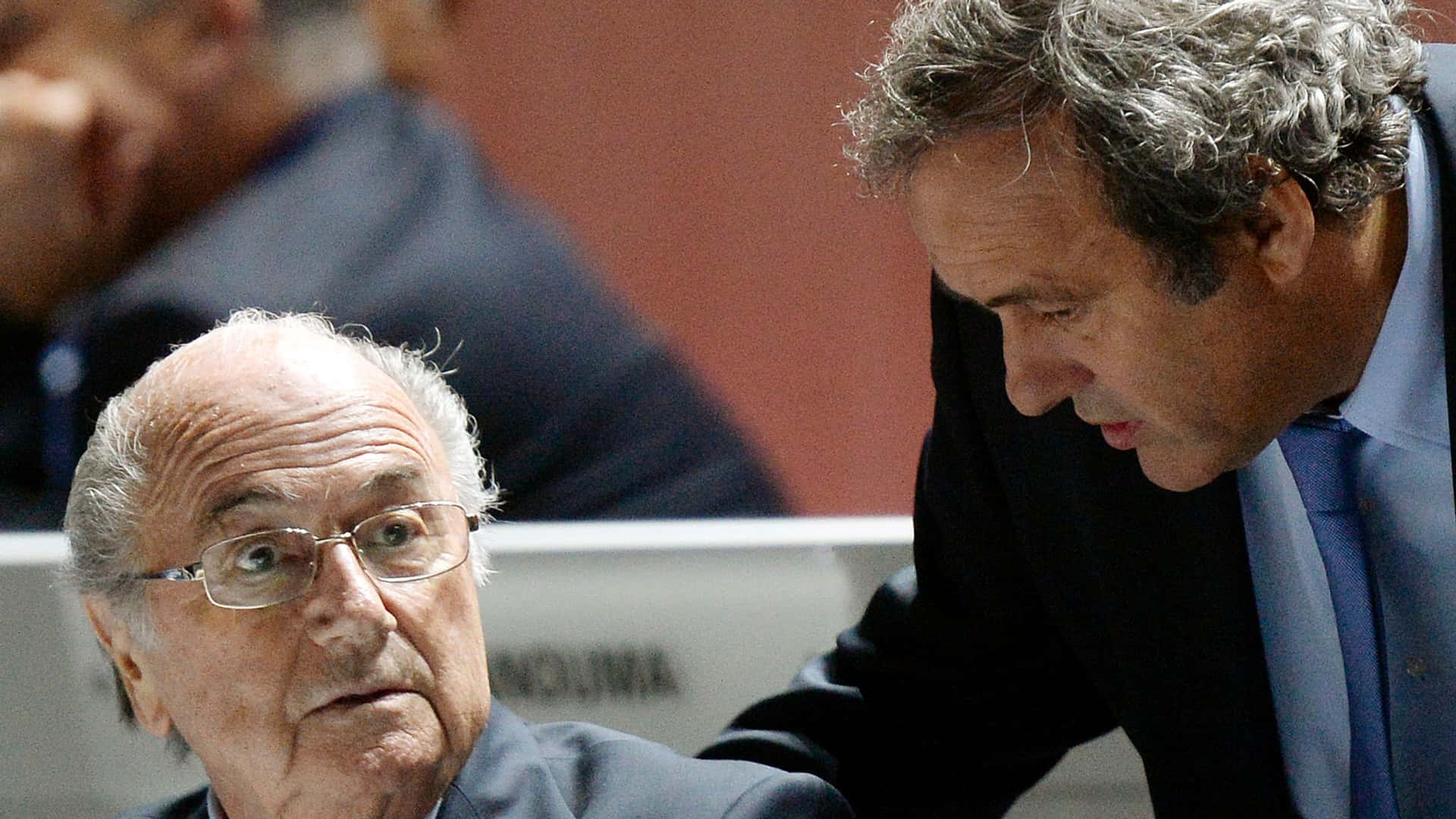 Fotografíade Michel Platini, Sepp Blatter Y Atletas. Fondo de pantalla