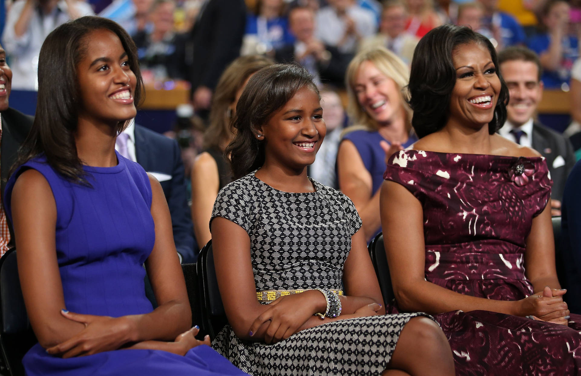 Michelle Obama With Daughters Wallpaper