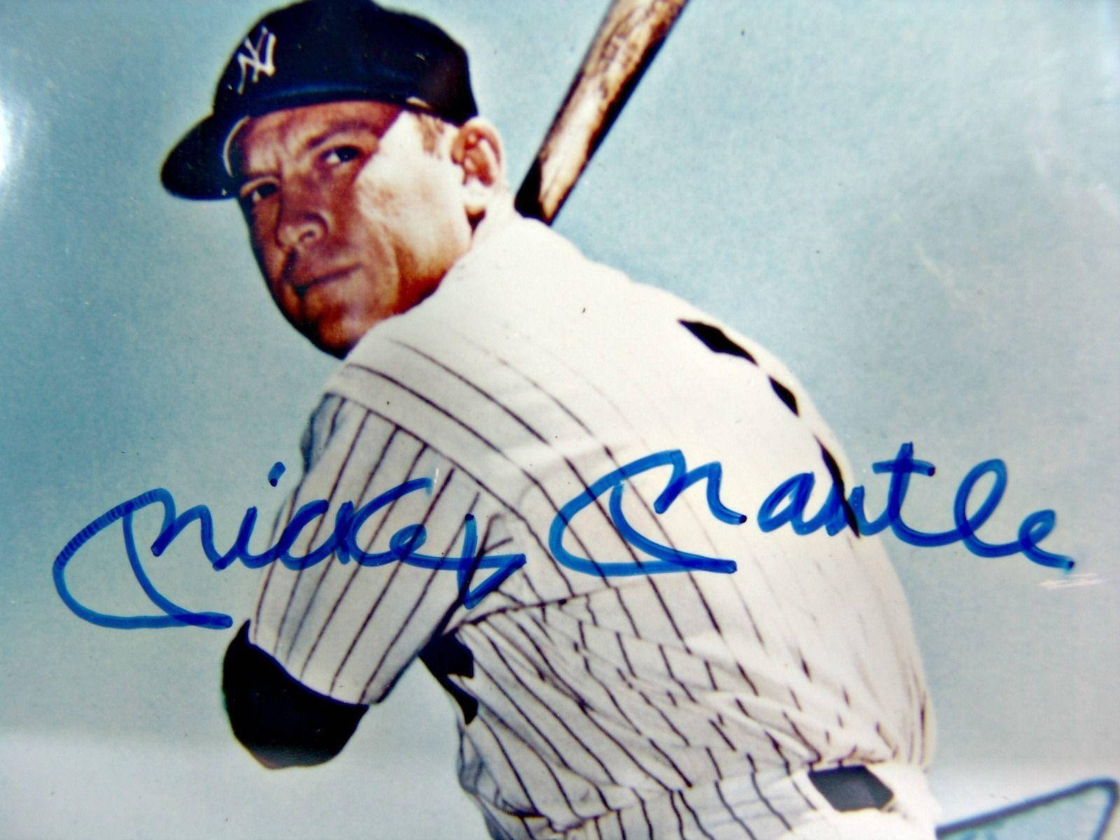 Mickey Mantle Signed Photograph Wallpaper