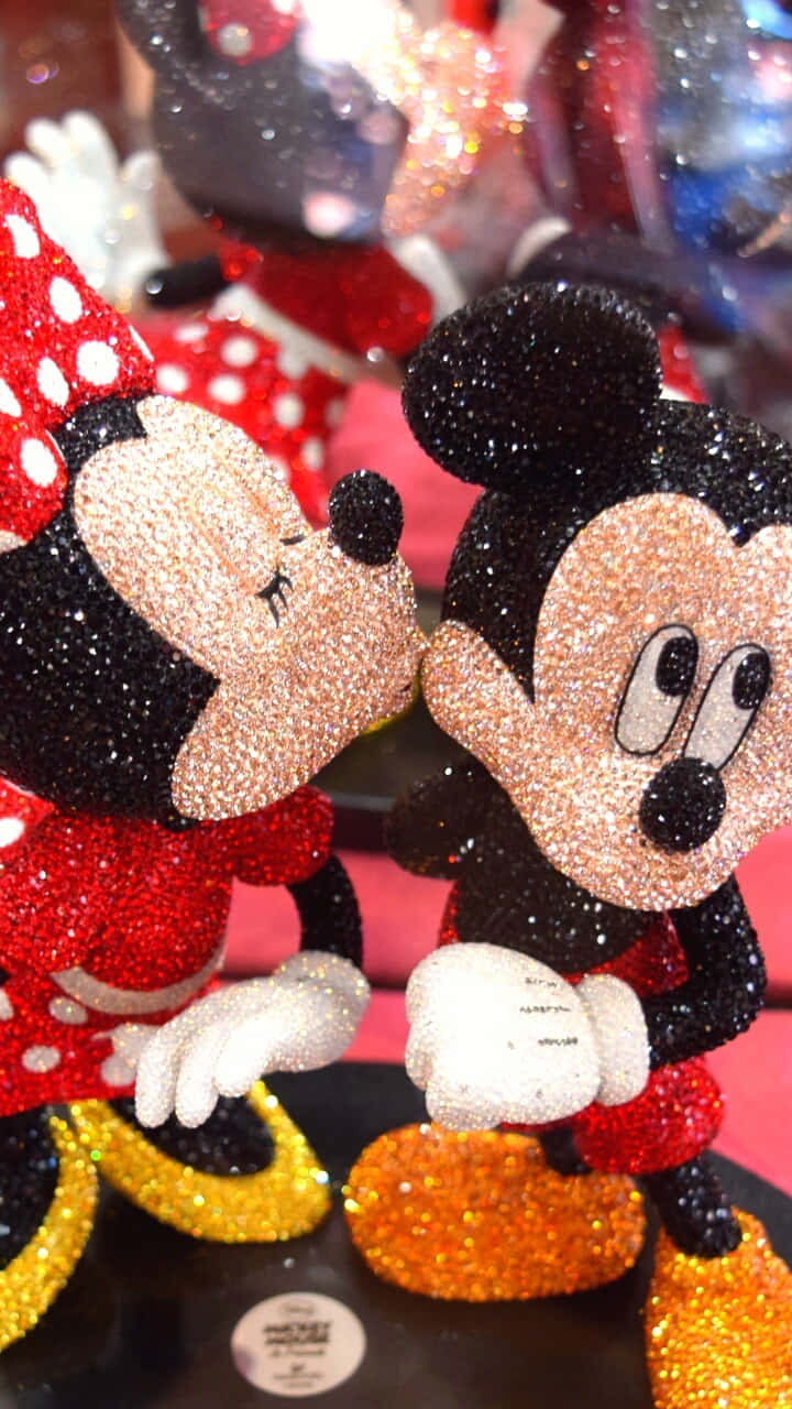 Mickey Mouse Happy New Year Kiss Wallpaper