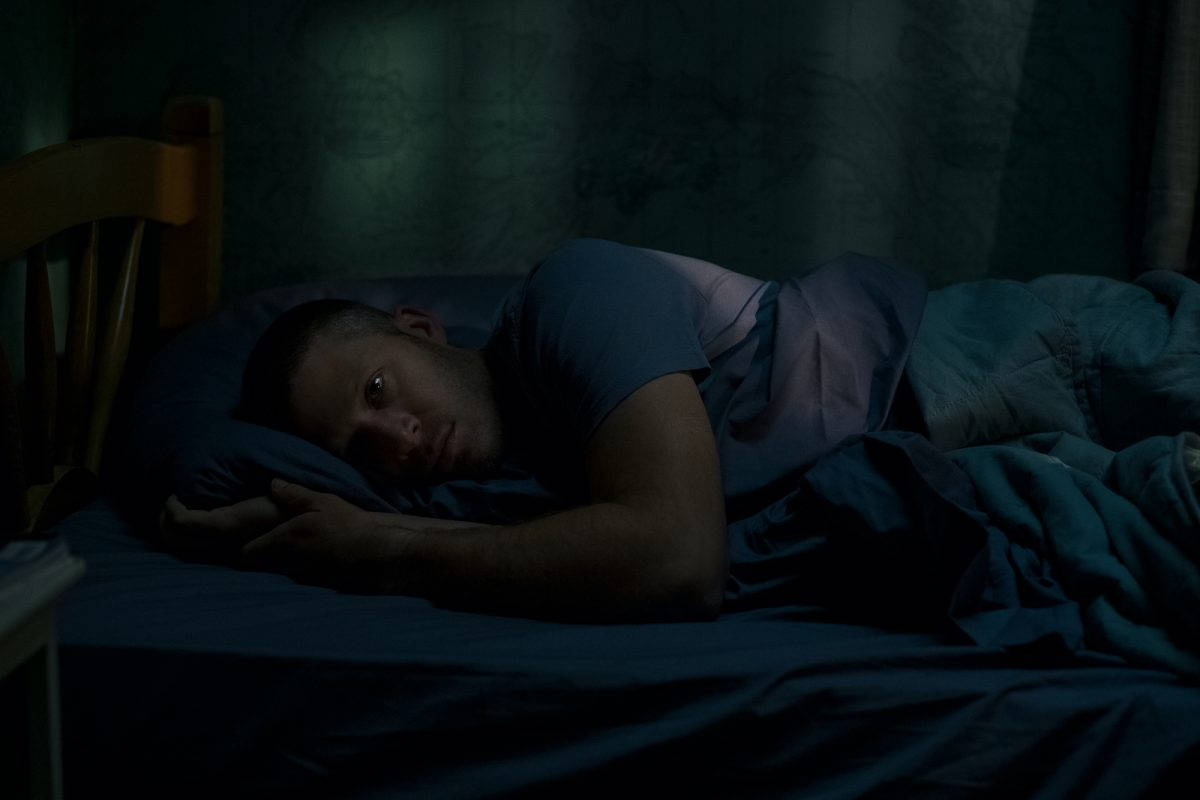 Midnight Mass Riley Flynn On Bed Background