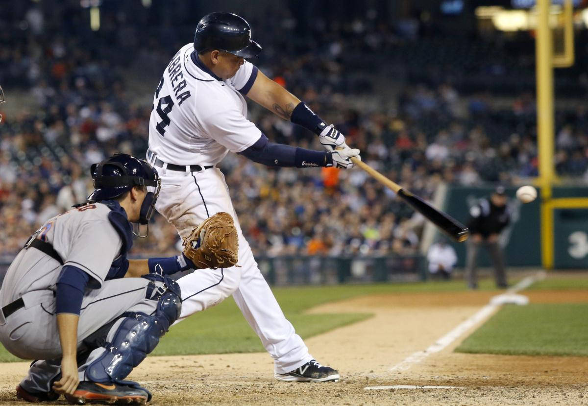Download Miguel Cabrera Hitting The Ball Wallpaper