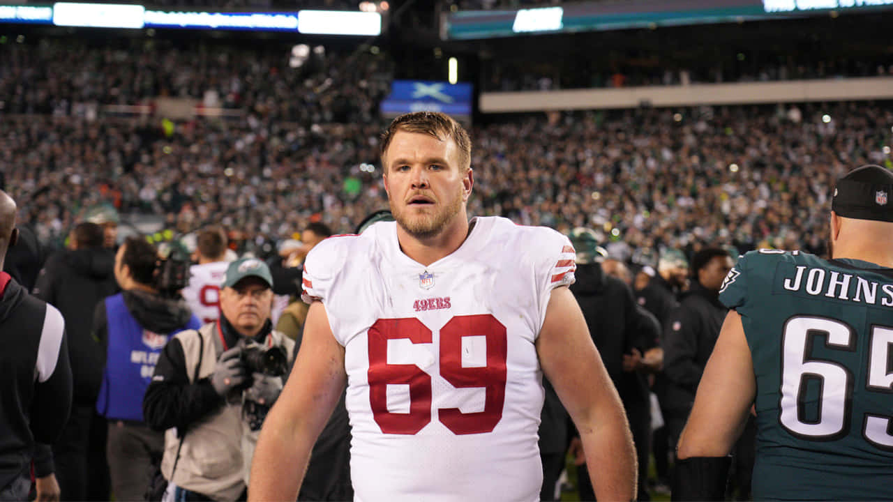 Mike Mcglinchey En Action Sur Le Terrain Fond d'écran