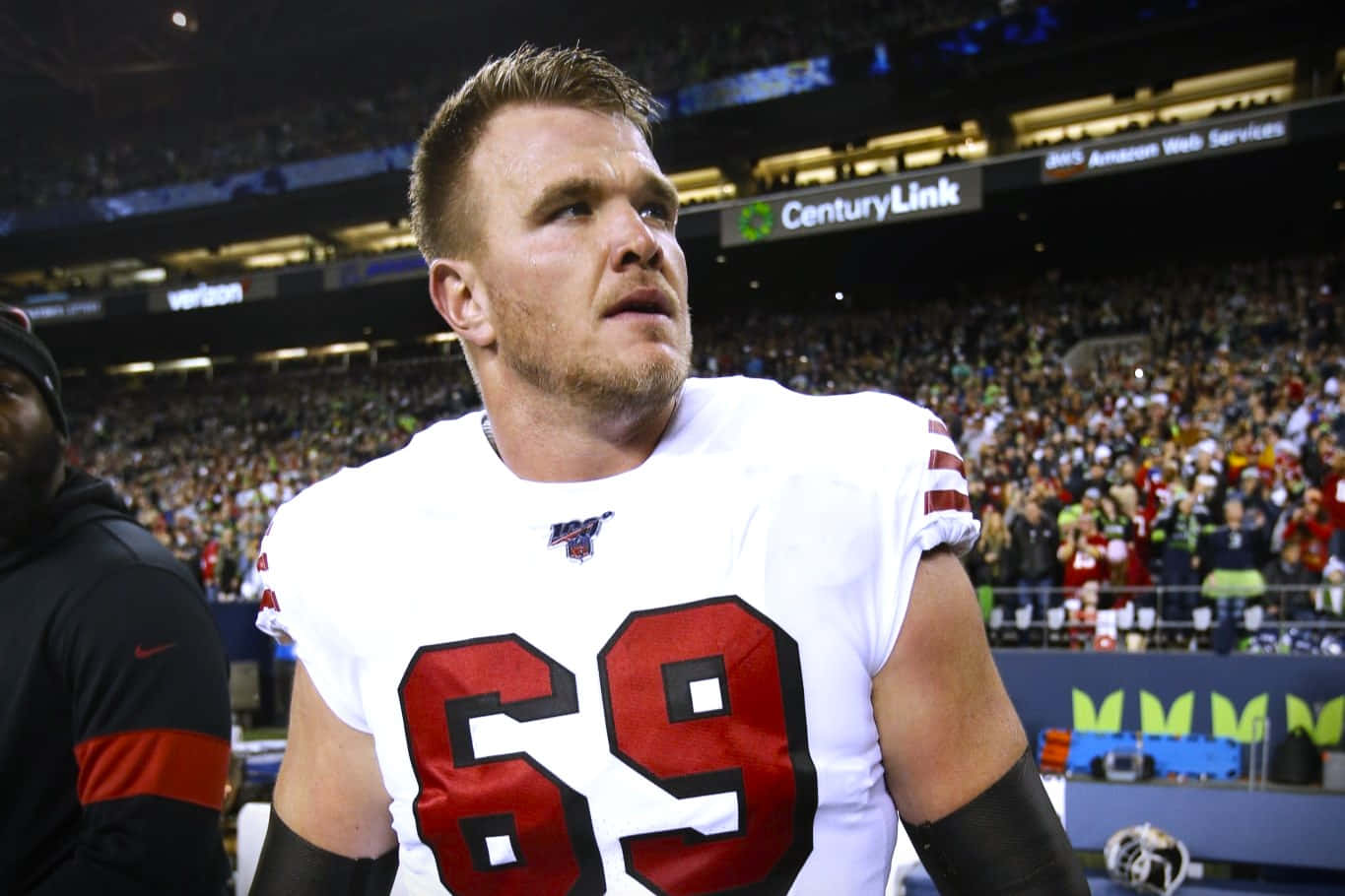 Mike Mcglinchey En Action Lors D'un Match De Football Fond d'écran