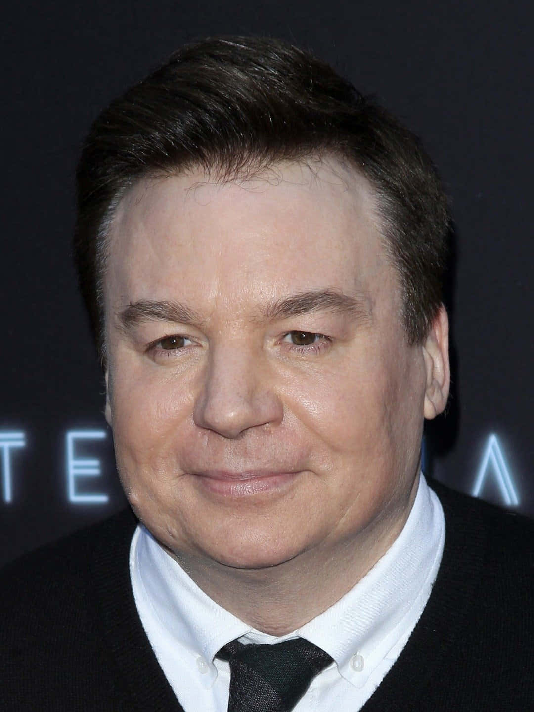 Movie Star Mike Myers Photographed at the Red Carpet Wallpaper