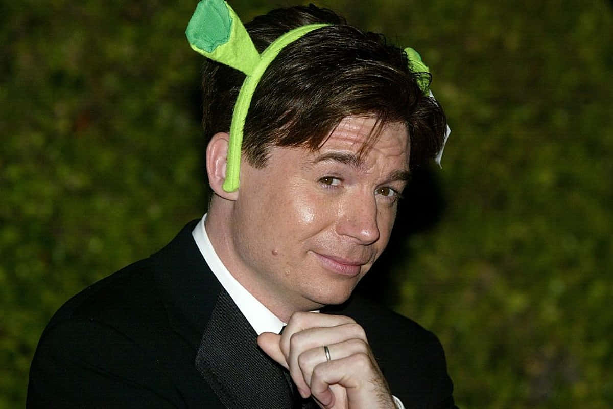 Hollywood Actor Mike Myers Sporting A Big Smile Wallpaper