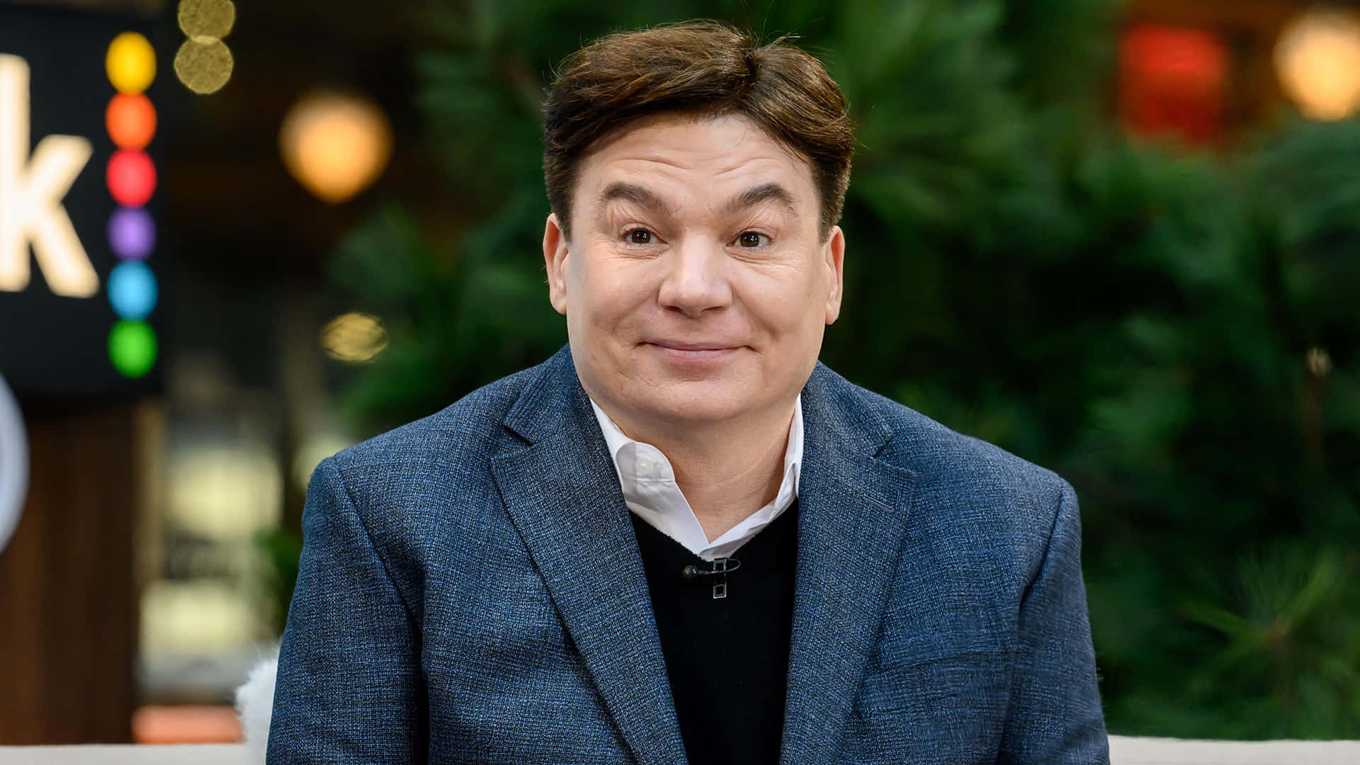 Mike Myers is a beloved Canadian-American actor, best known for comedic roles in ‘Austin Powers’ and ‘Wayne’s World’ Wallpaper