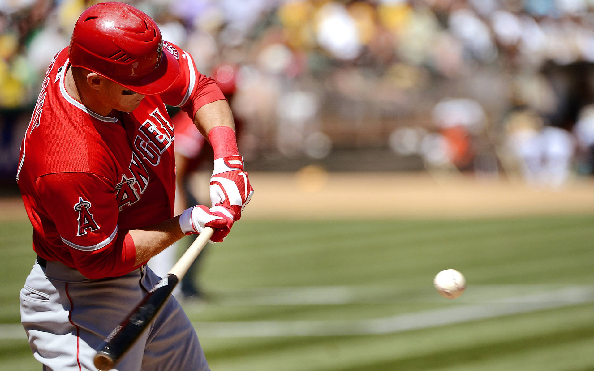Mike Trout Hitting The Ball Wallpaper
