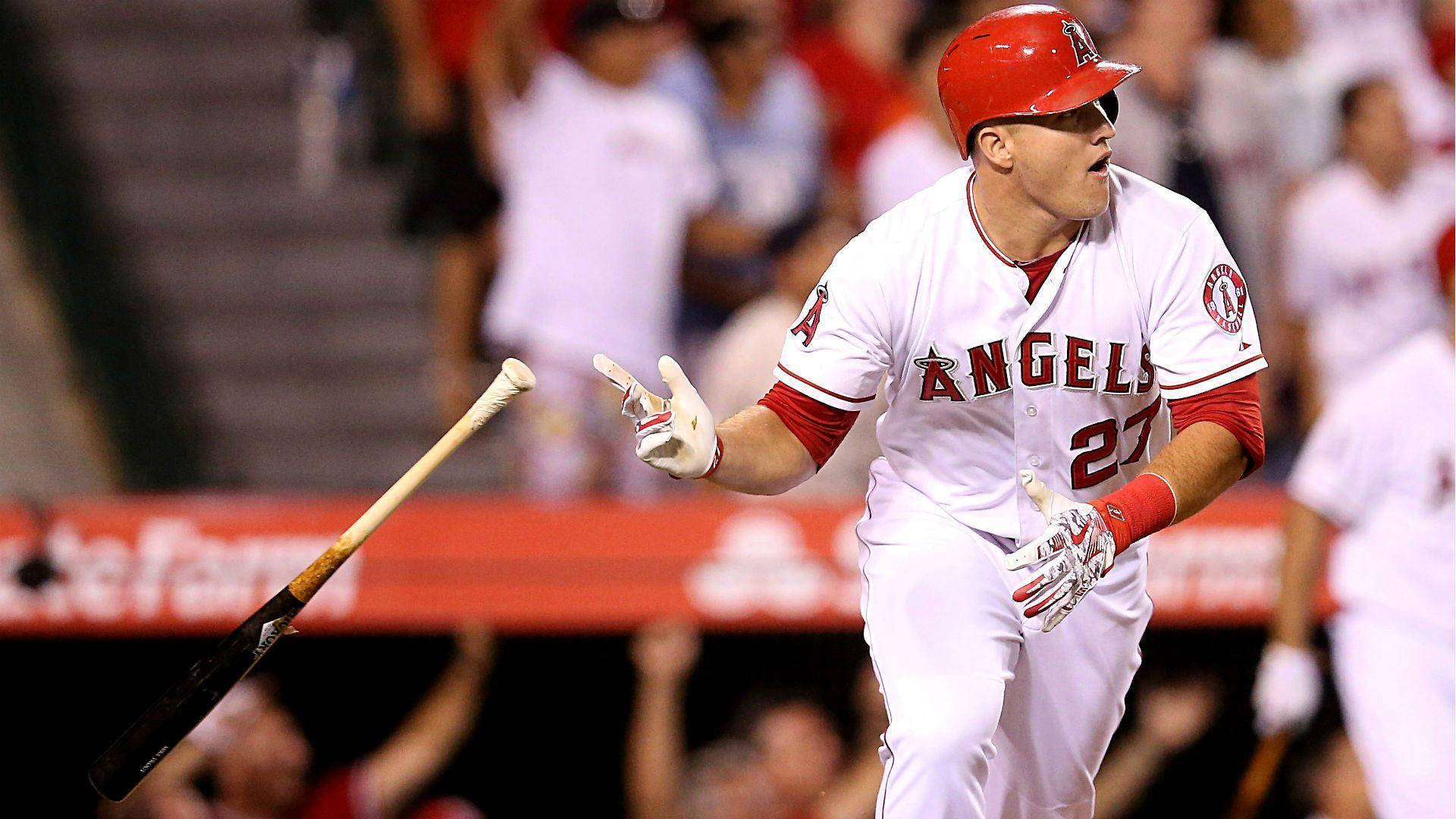 Mike Trout Losing The Bat
