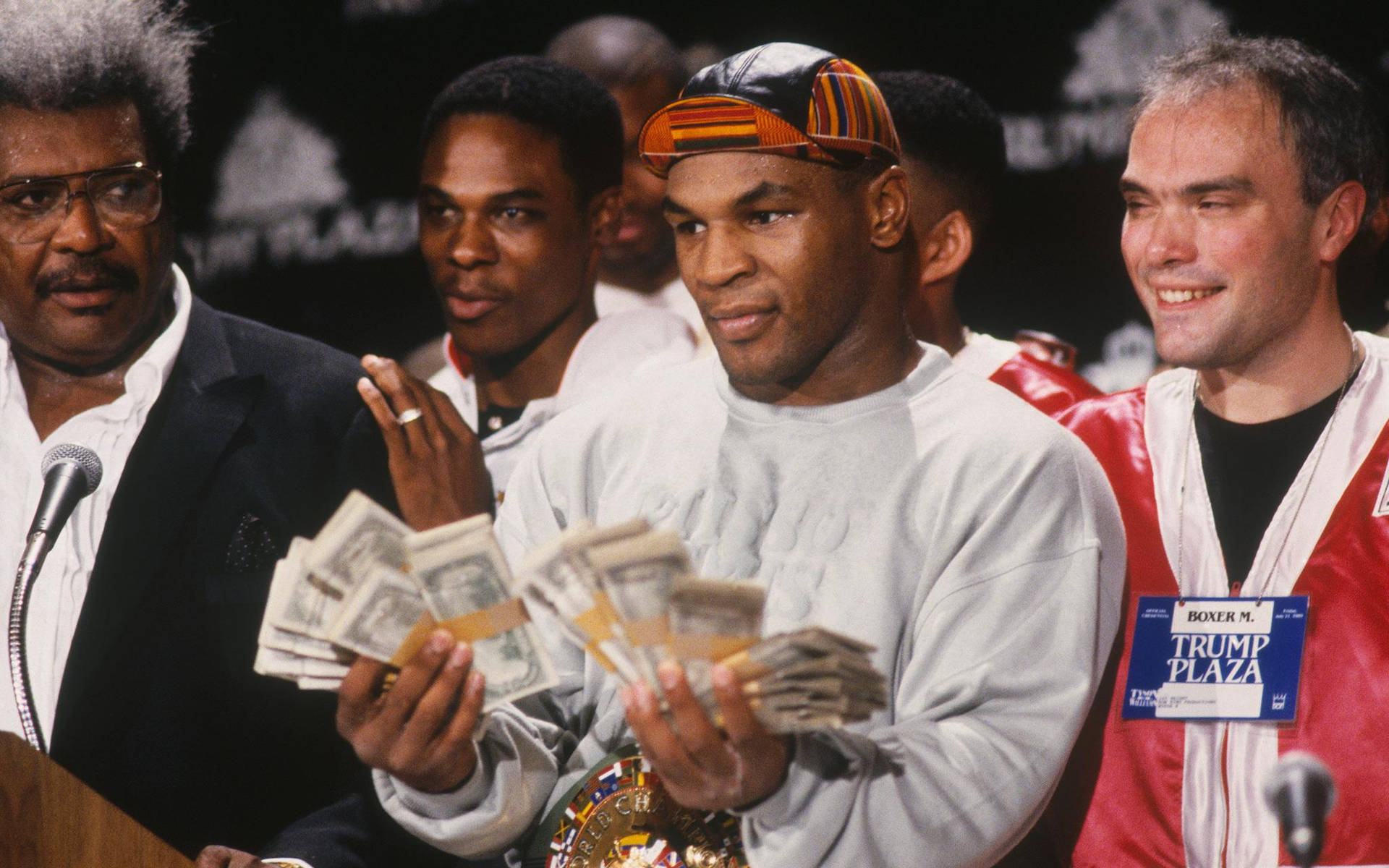 Mike Tyson 4K Holding Cash Wallpaper