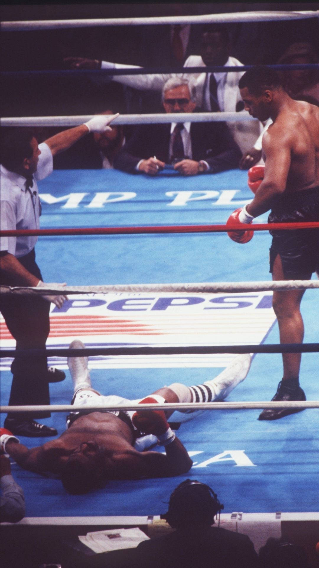 Mike Tyson Vs. Michael Spinks