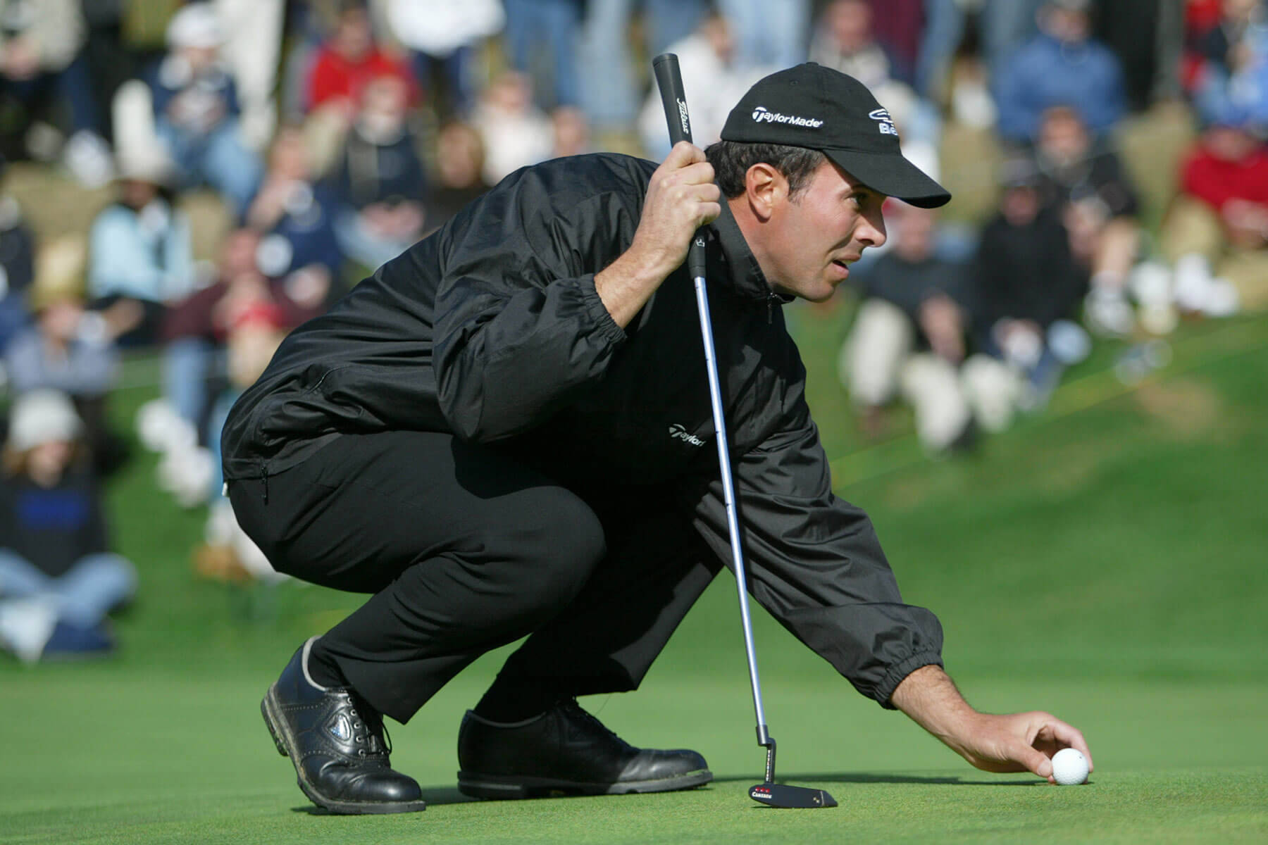 Mike Weir Positioning The Golf Ball Wallpaper