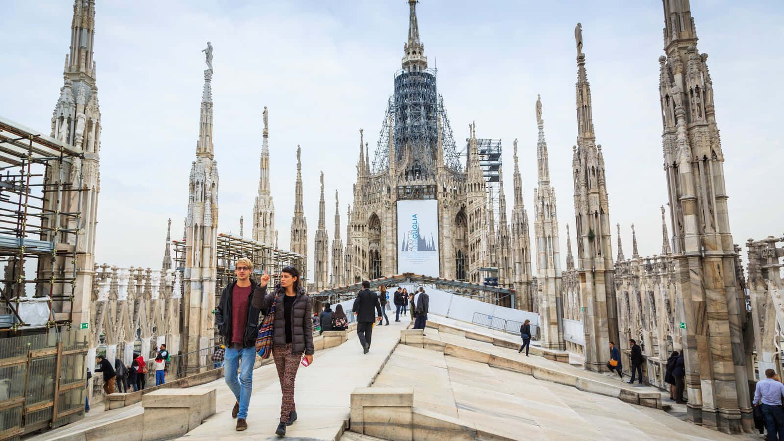 Milan Cathedral Is Too Beautiful To Miss Wallpaper