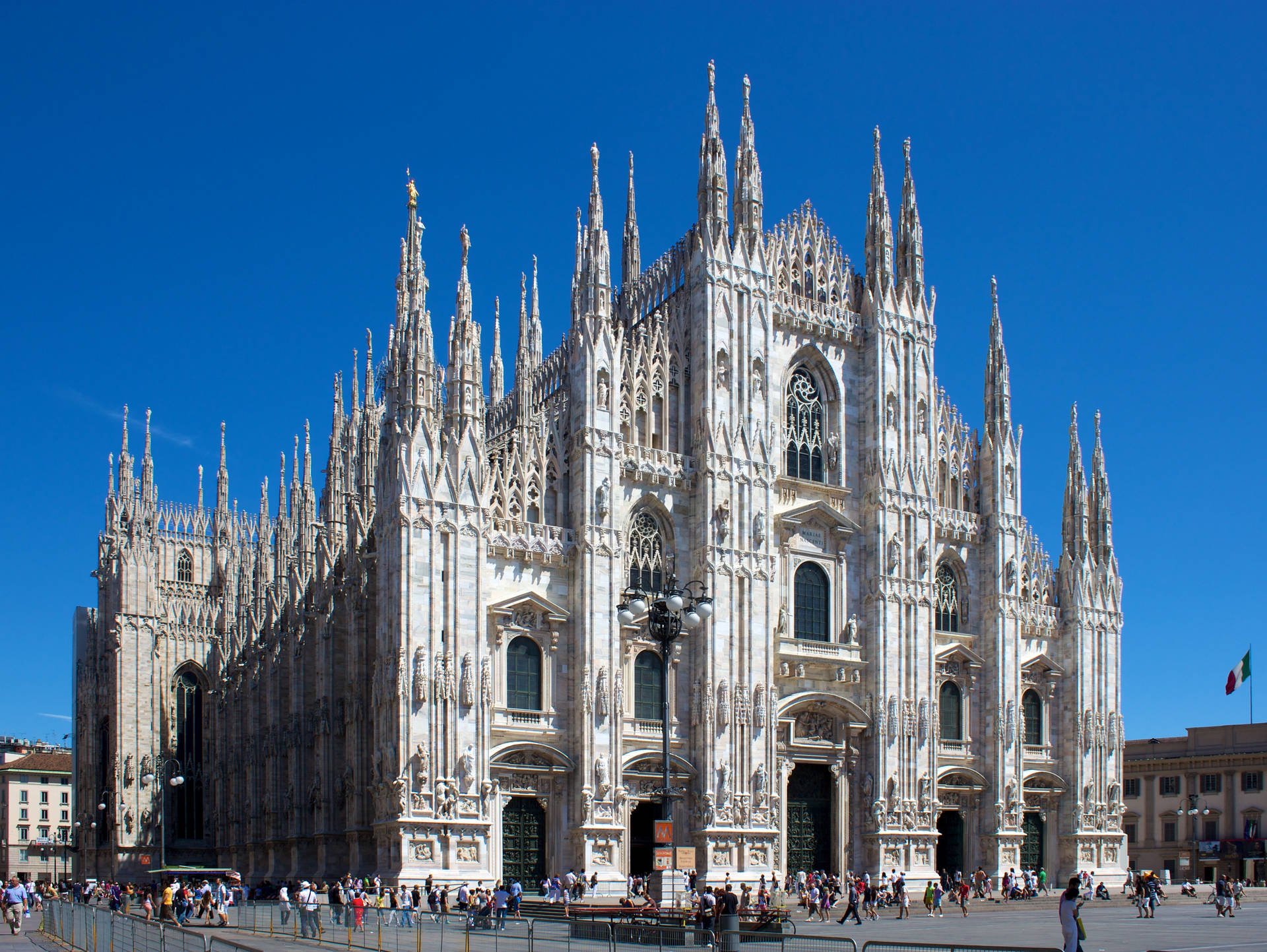 Milan's Famous Cathedral Wallpaper