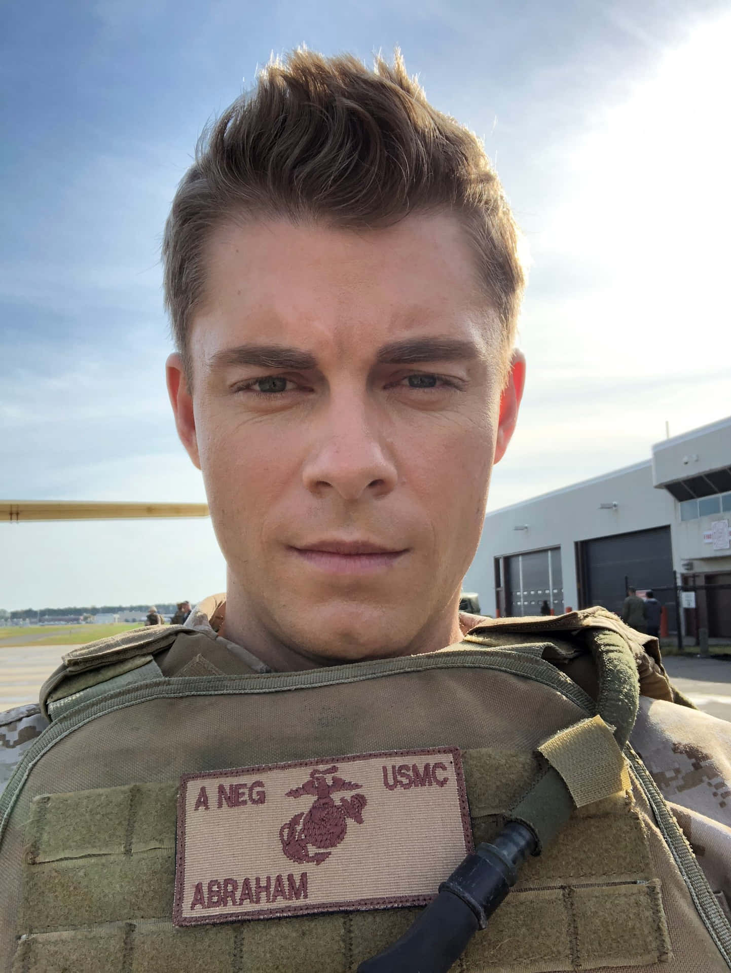 Military Man Selfie Wallpaper