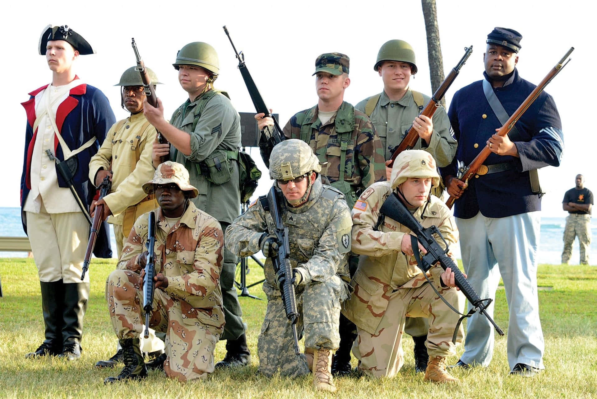 Amerikashelden Salutieren Helden In Uniform. Wallpaper
