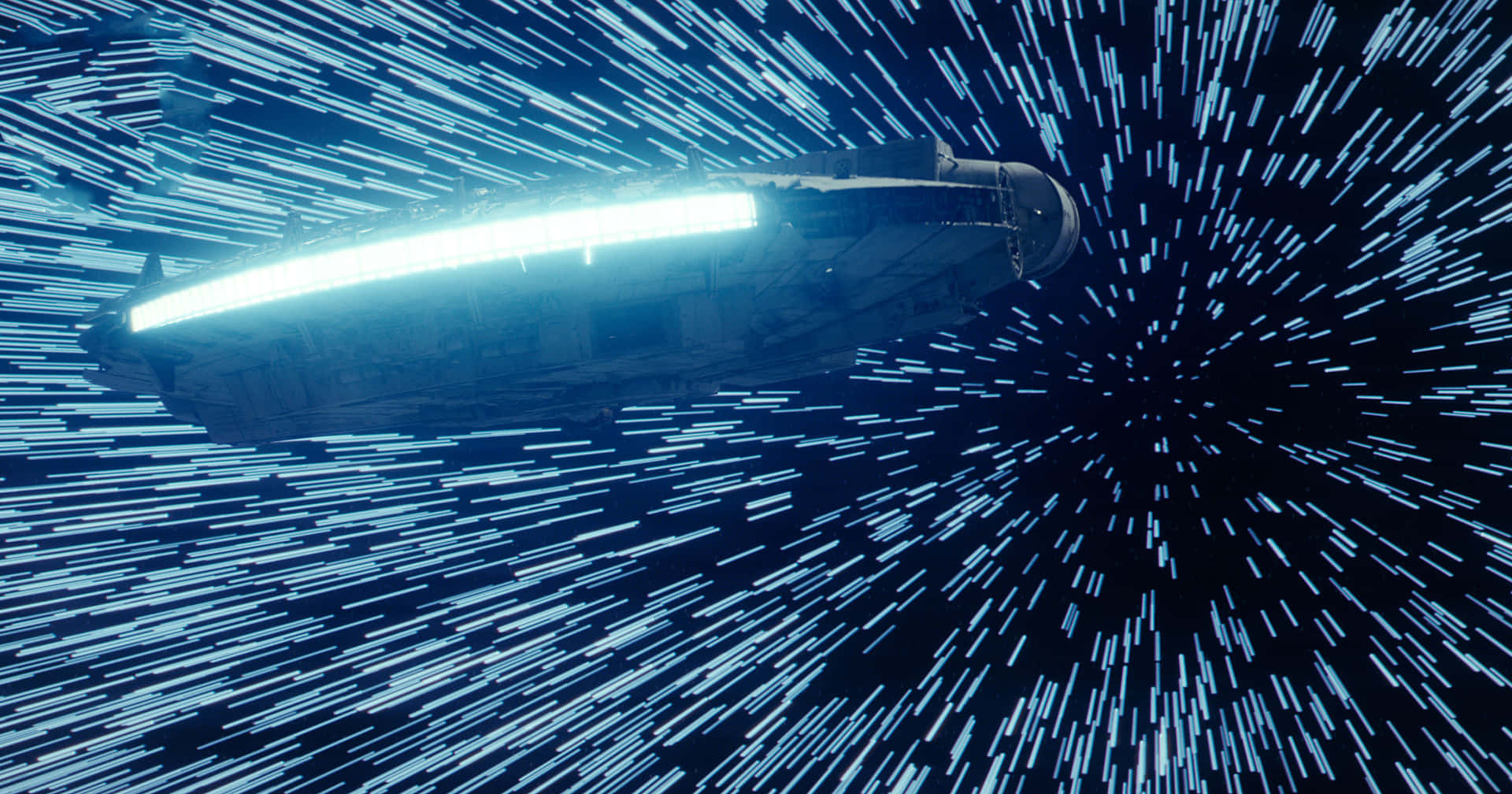 Star Wars' legendariske skib Millennium Falcon på skyerne Wallpaper