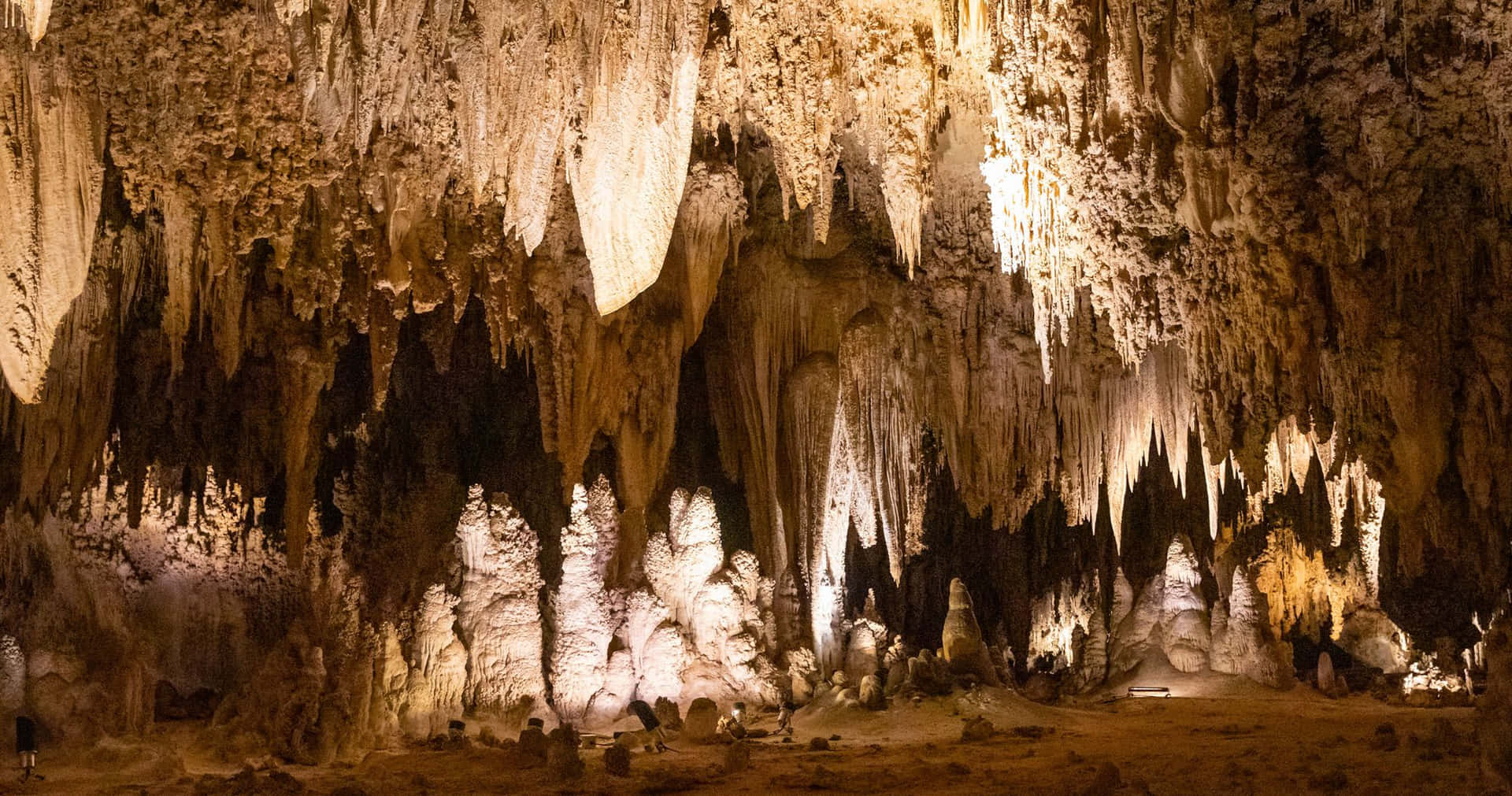 Depósitosminerales Del Parque Nacional De Las Cavernas De Carlsbad. Fondo de pantalla