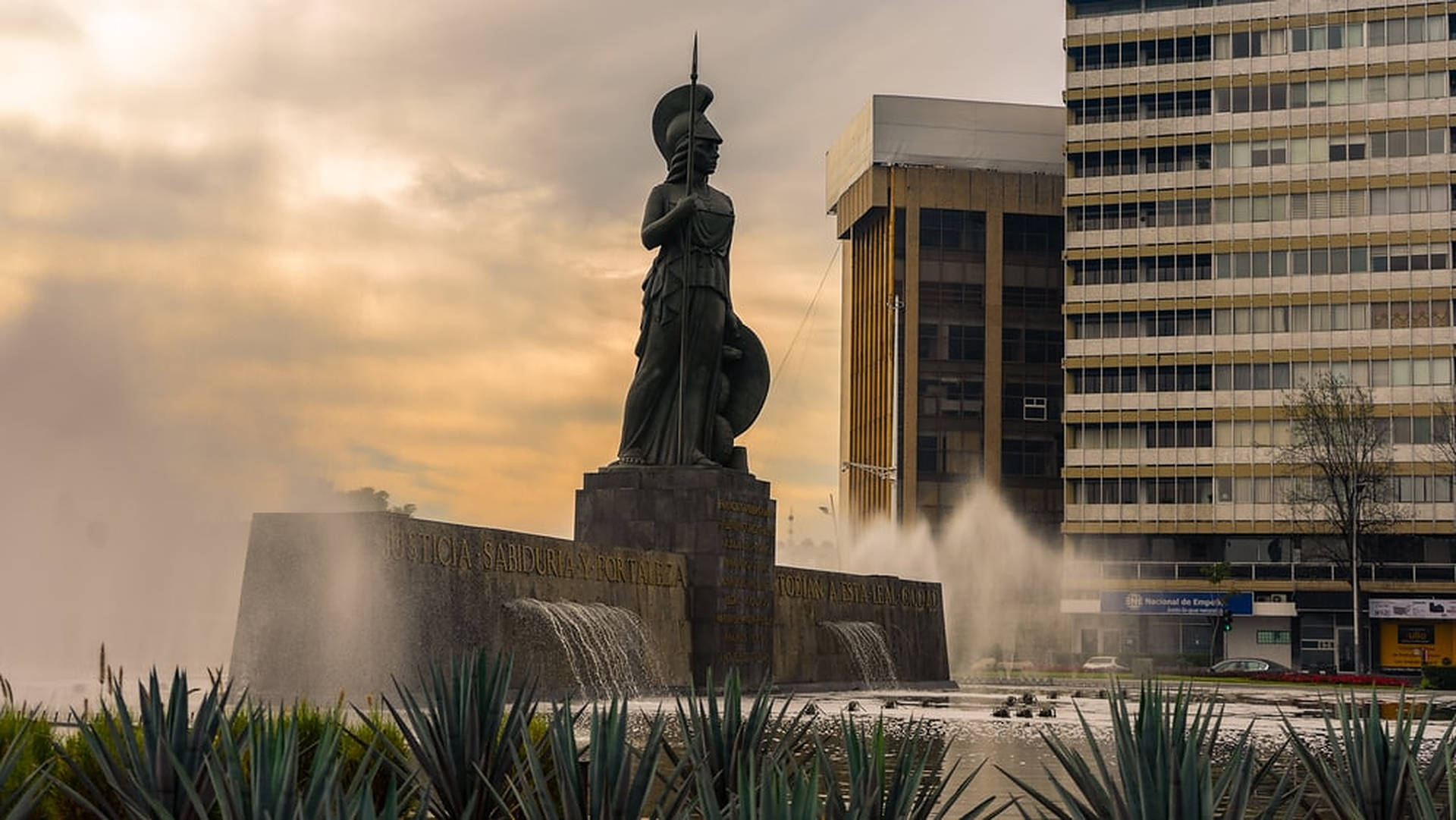 Estatuade Minerva Em Guadalajara Papel de Parede