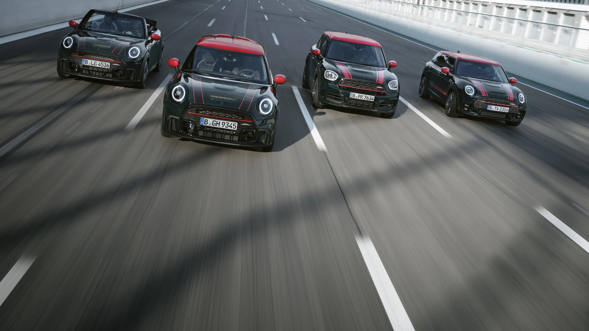 Mini Black And Red Cars On Road Wallpaper