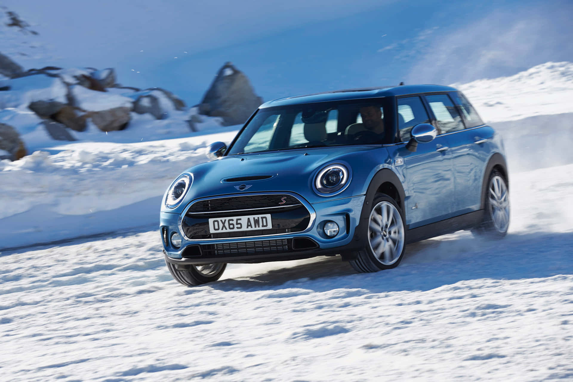 Mini Cooper S Clubman All4 in Action Wallpaper