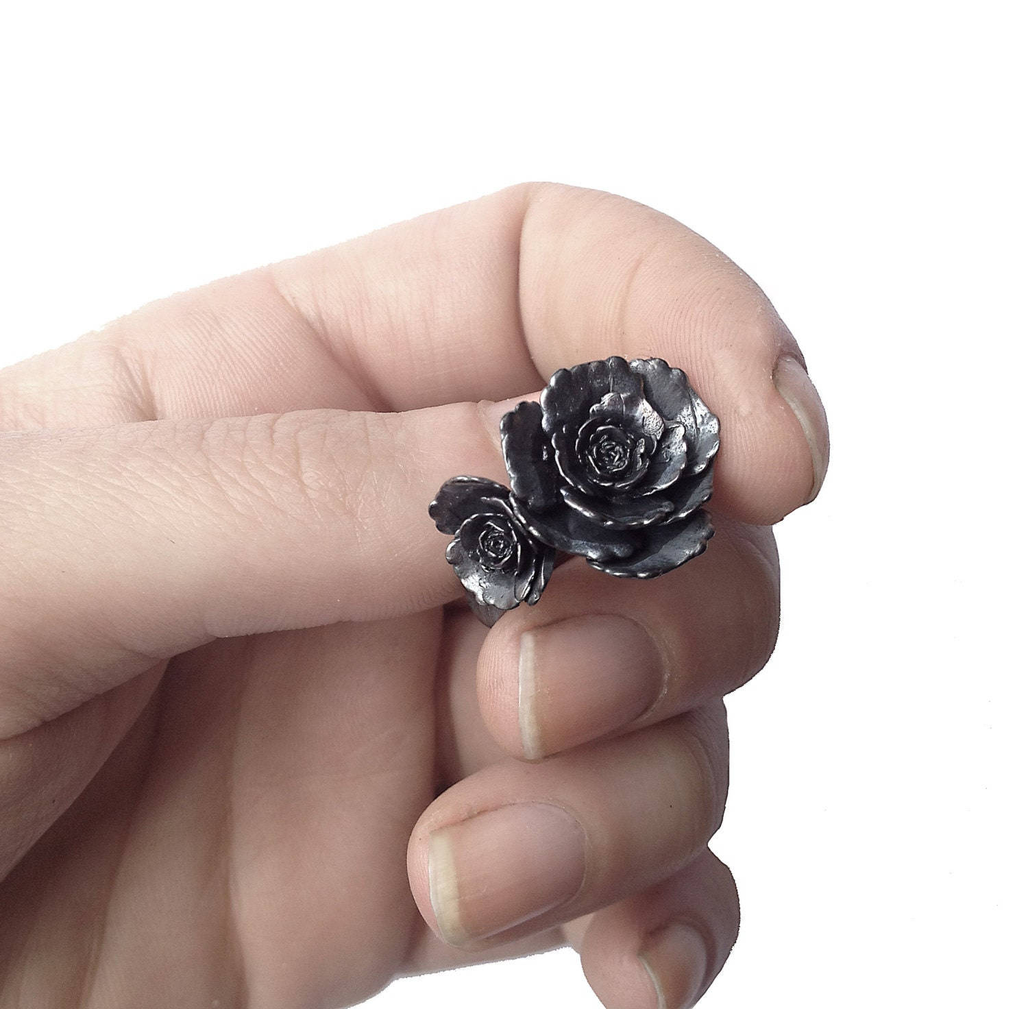 Mini Metallic Black Rose Wallpaper