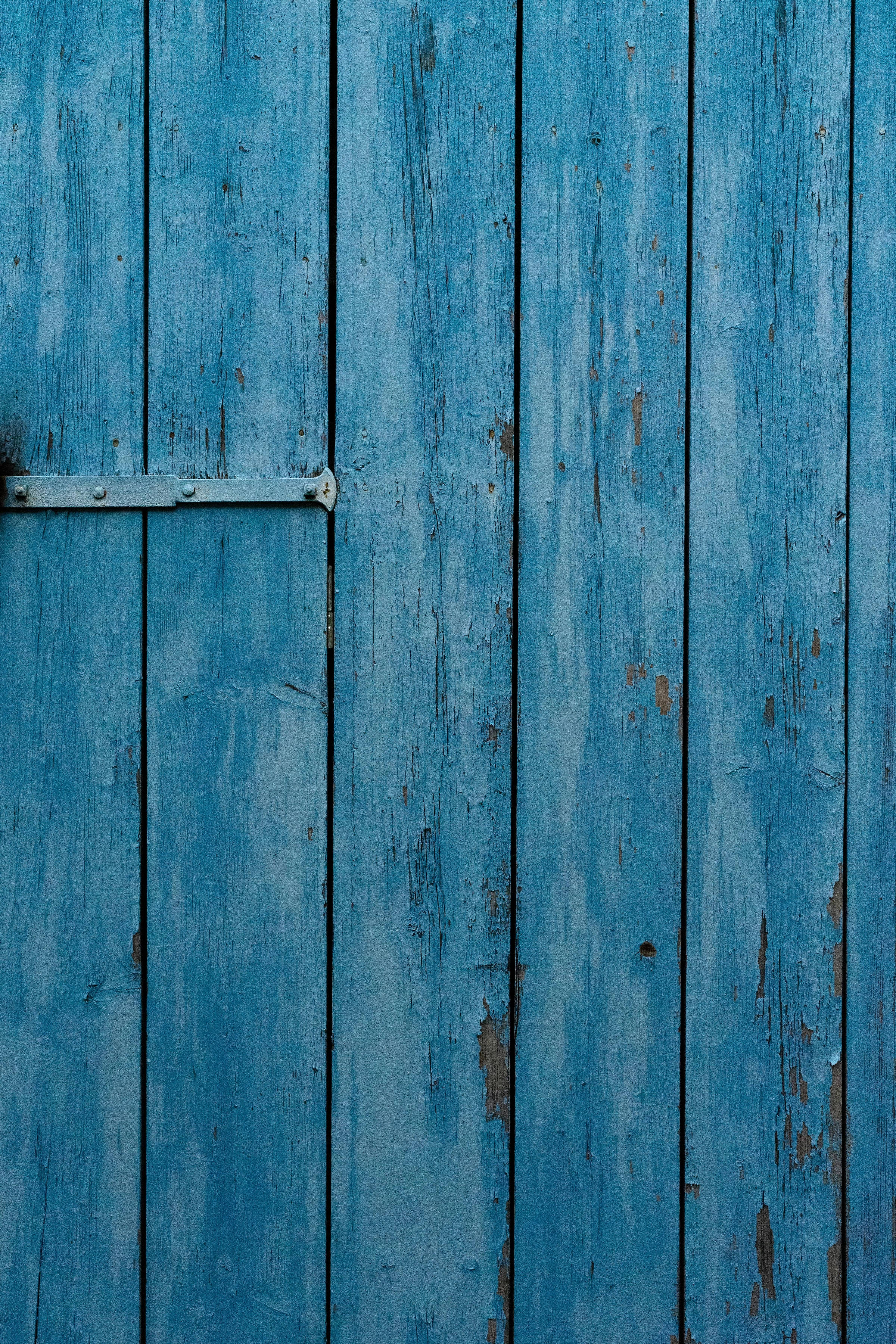 Minimalistisk sød blå æstetisk trædør Tapet Wallpaper