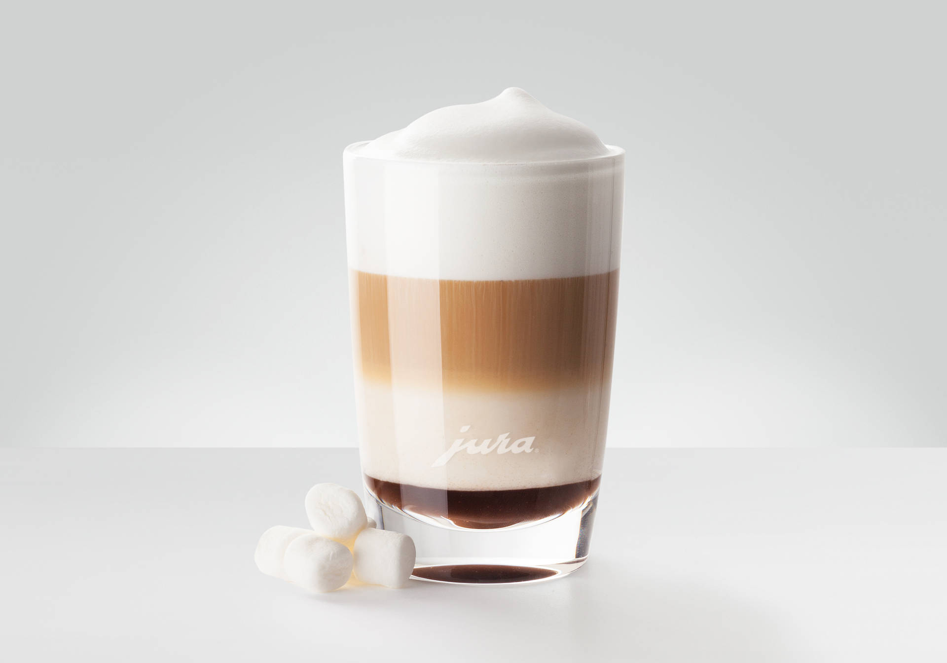 Minimalistisk Marshmallow Latte Kunst - Lad de smukke latte kunst nedtone mod den monokrome baggrund. Wallpaper