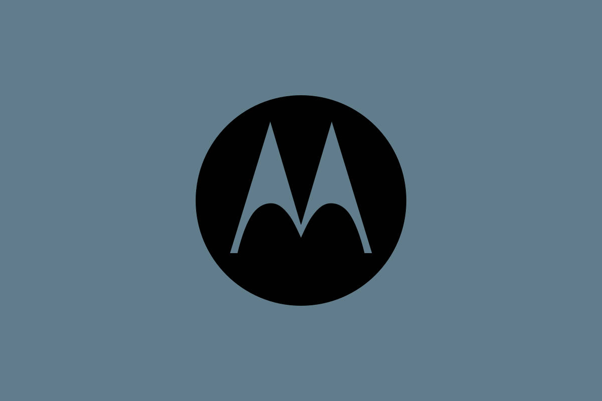 Minimalist Motorola Initial Wallpaper