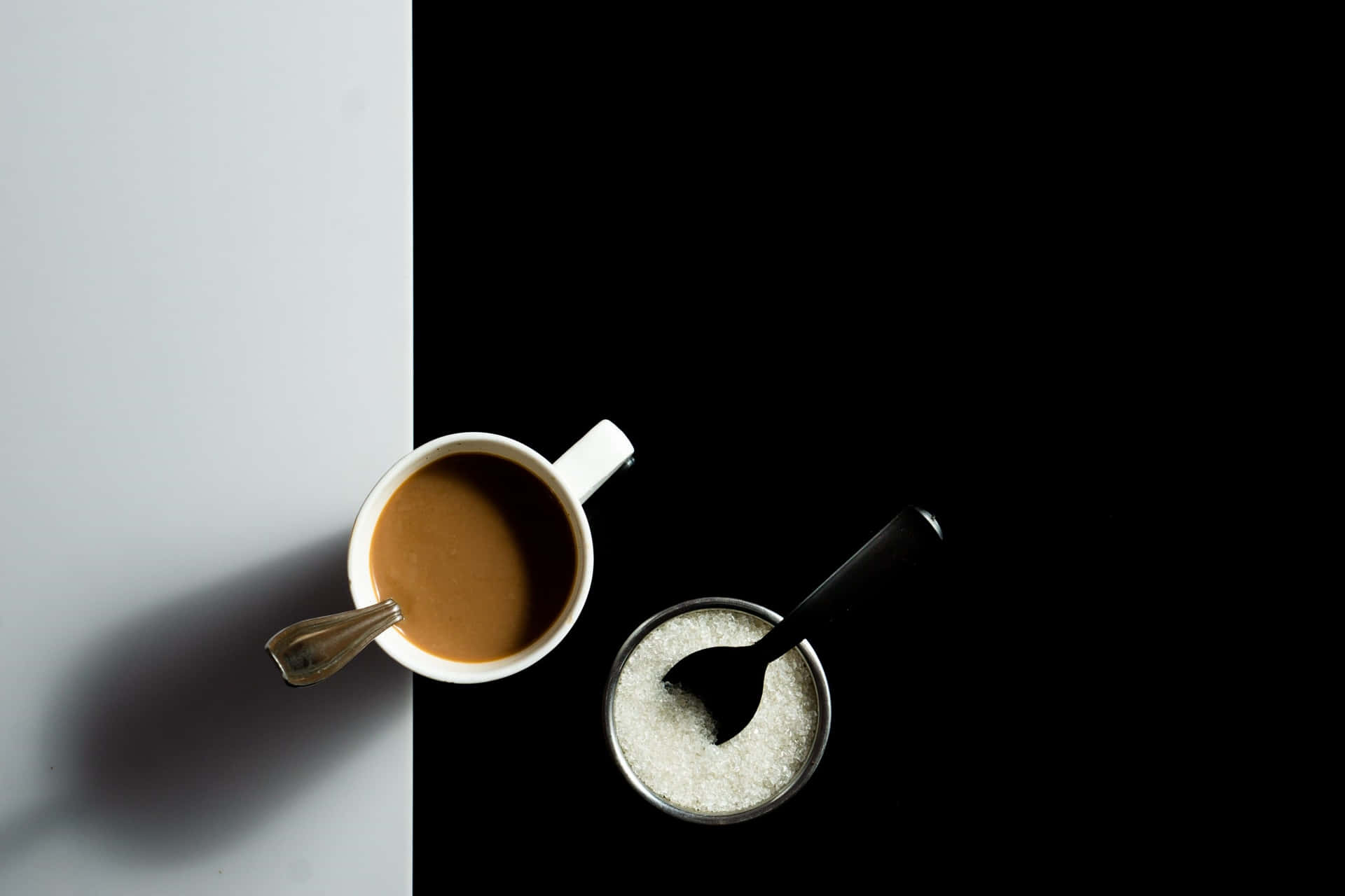 Tasse De Thé Minimaliste Et Sucrier Sur Fond Bicolore Fond d'écran