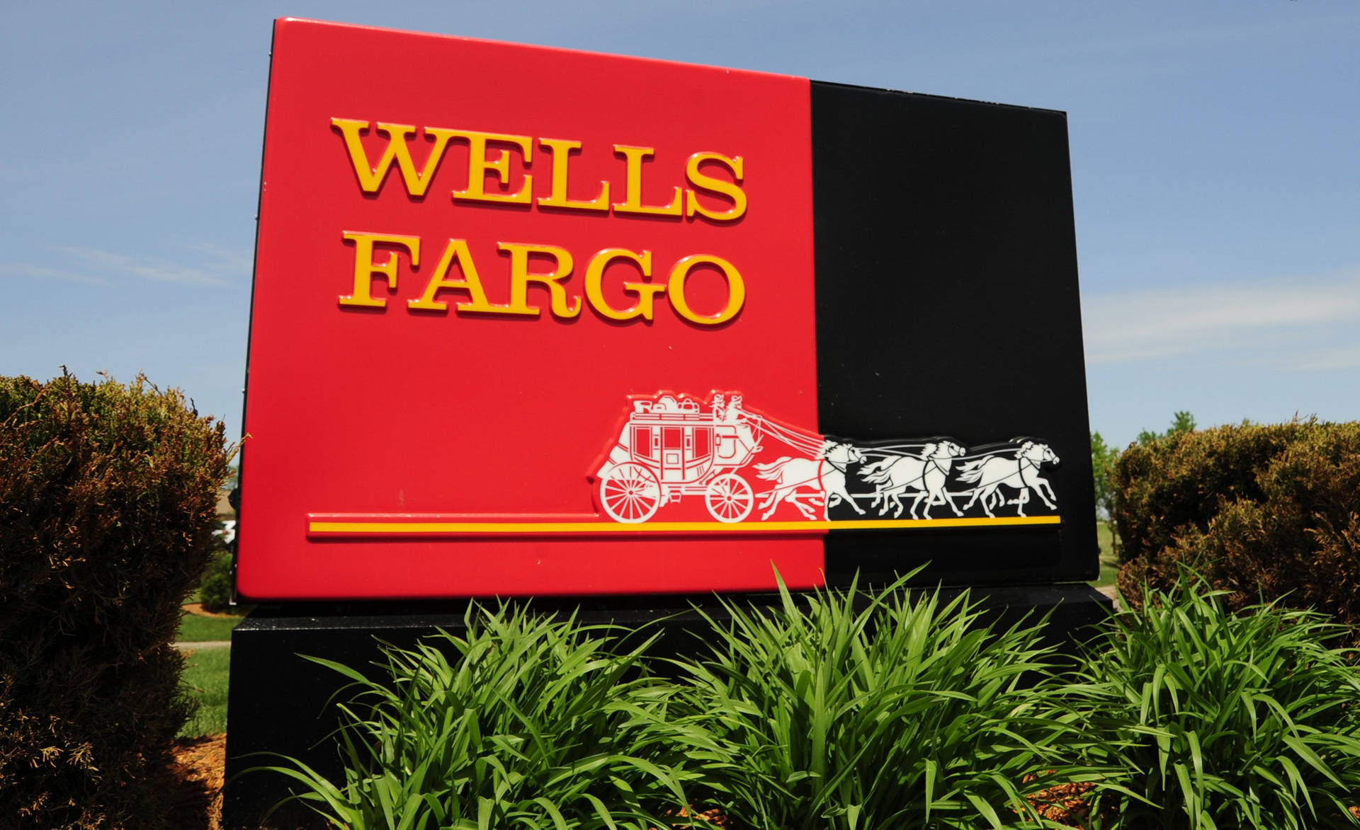 Minimalistisk Wells Fargo enormt skilt tapet Wallpaper