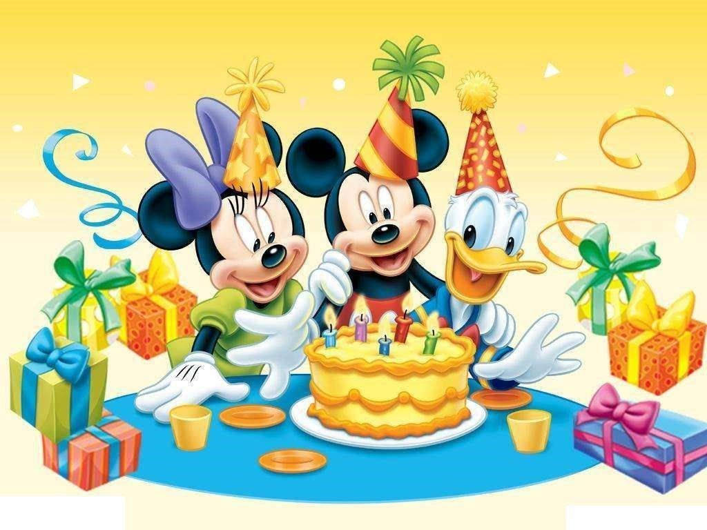 Minnie Mouse Celebrating Birthday Party Wallpaper