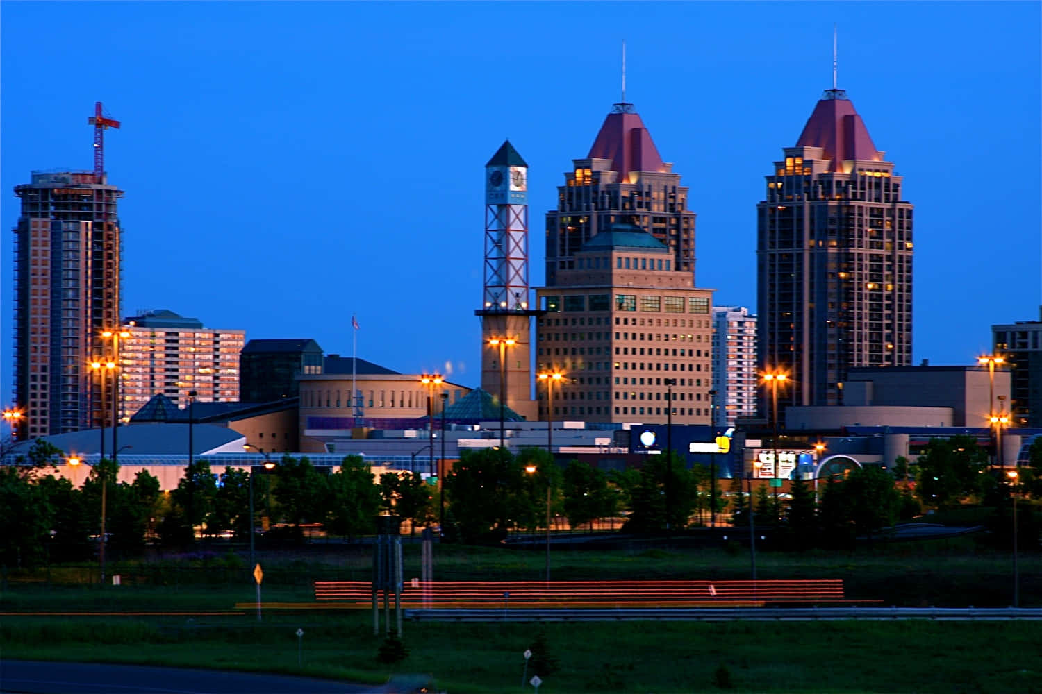 Mississauga Skyline Dusk View Wallpaper