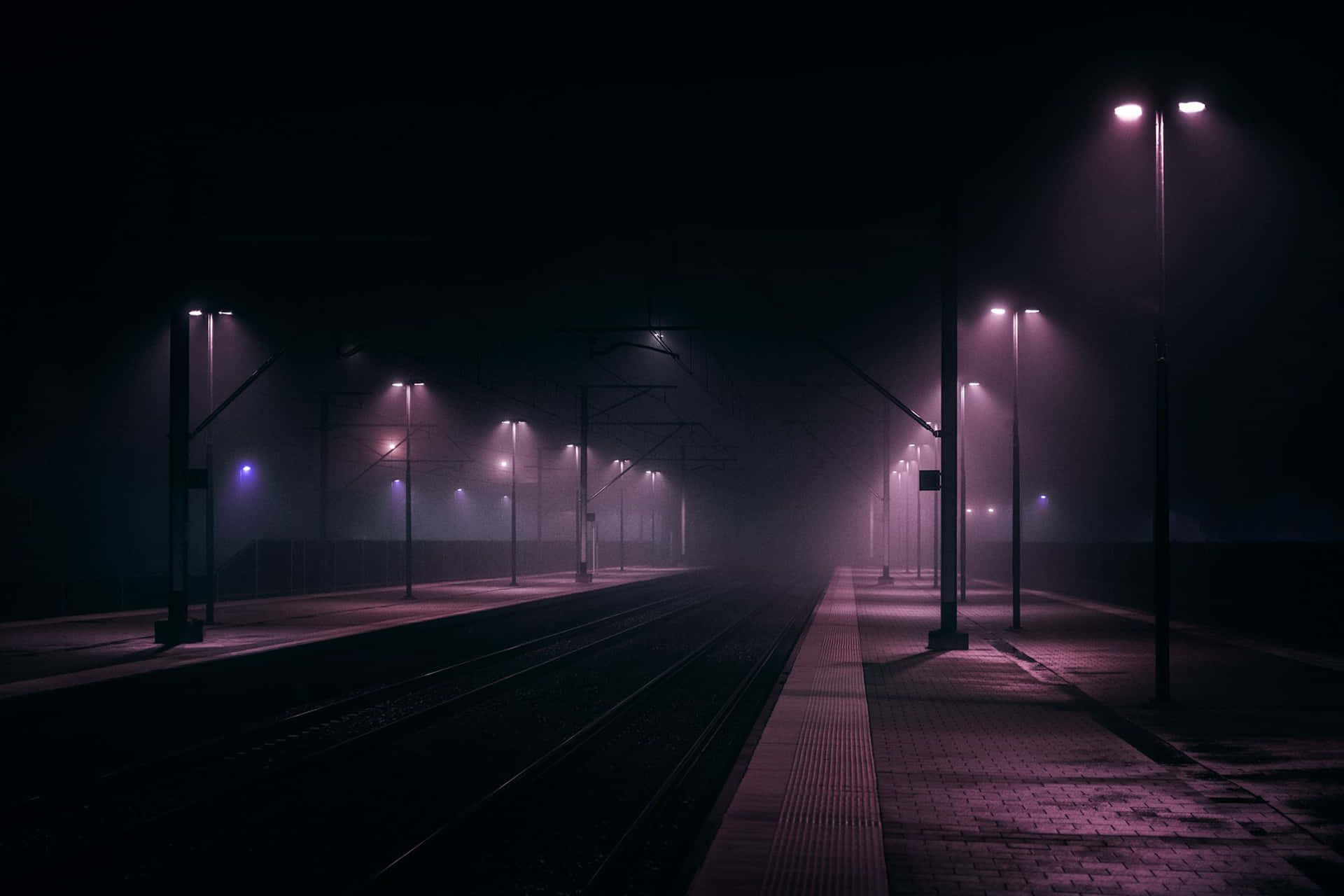 Misty_ Night_at_the_ Train_ Station Wallpaper