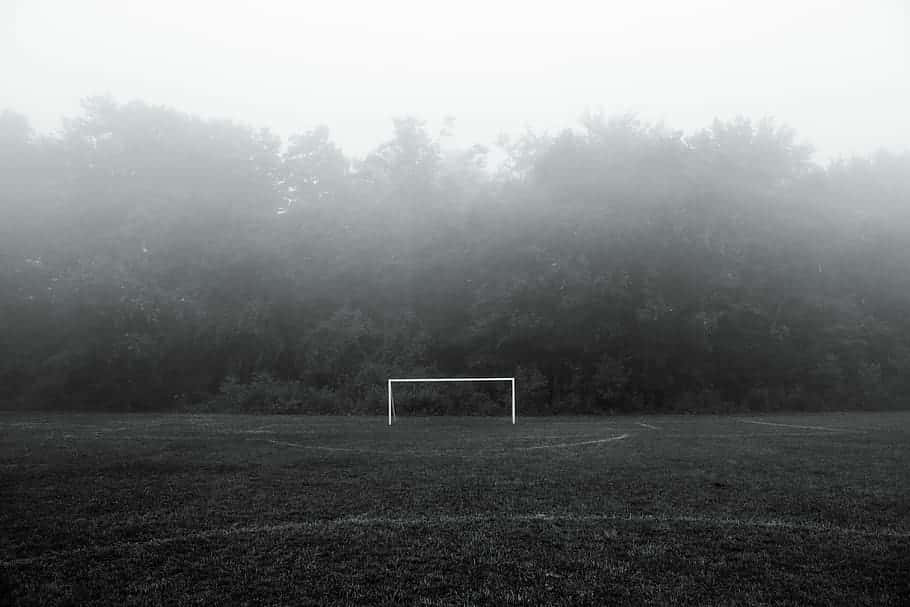 Mistige Voetbalveld Doelpost Achtergrond