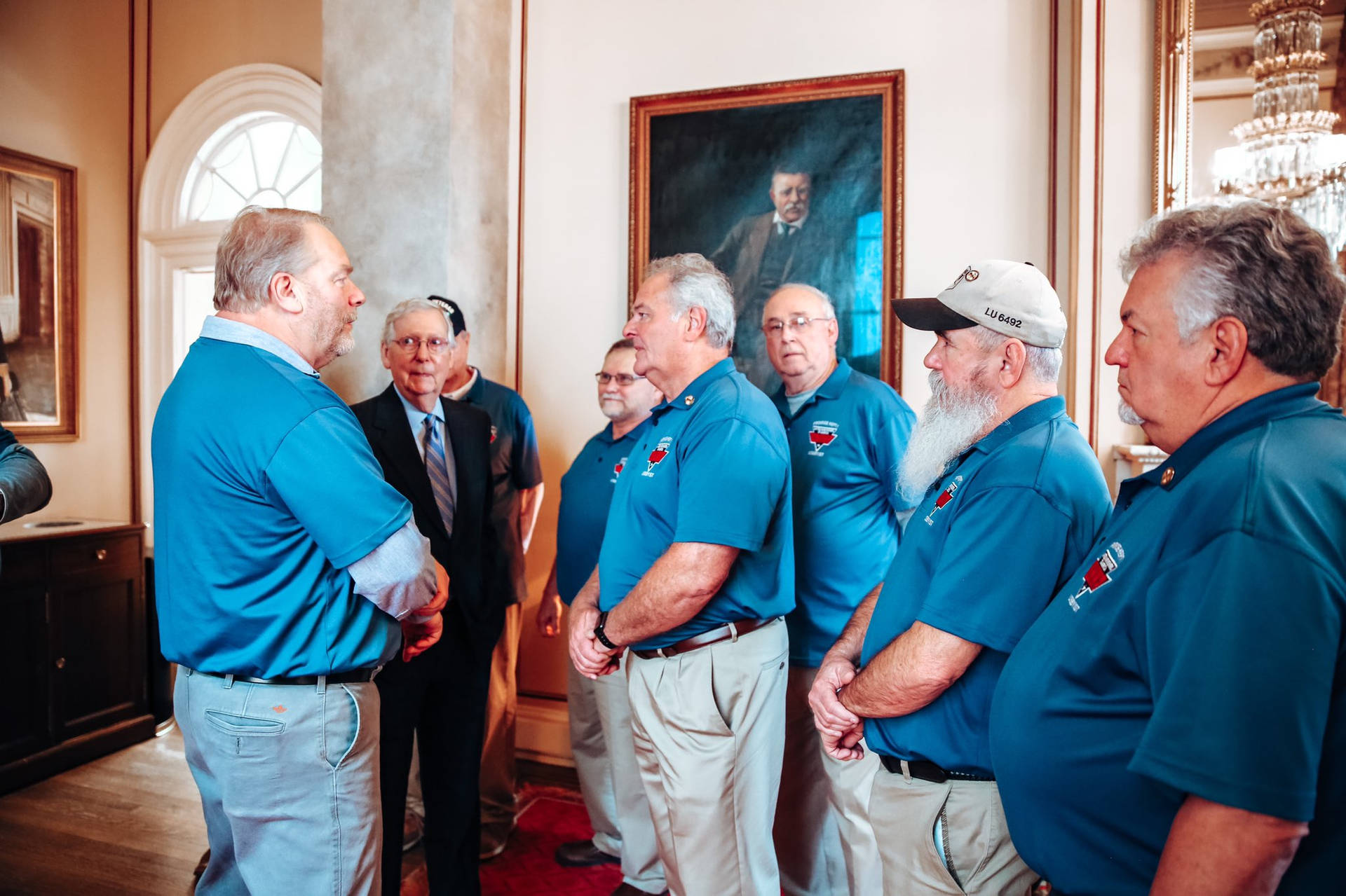 Mitch Mcconnell Talking To Umwa Members Wallpaper