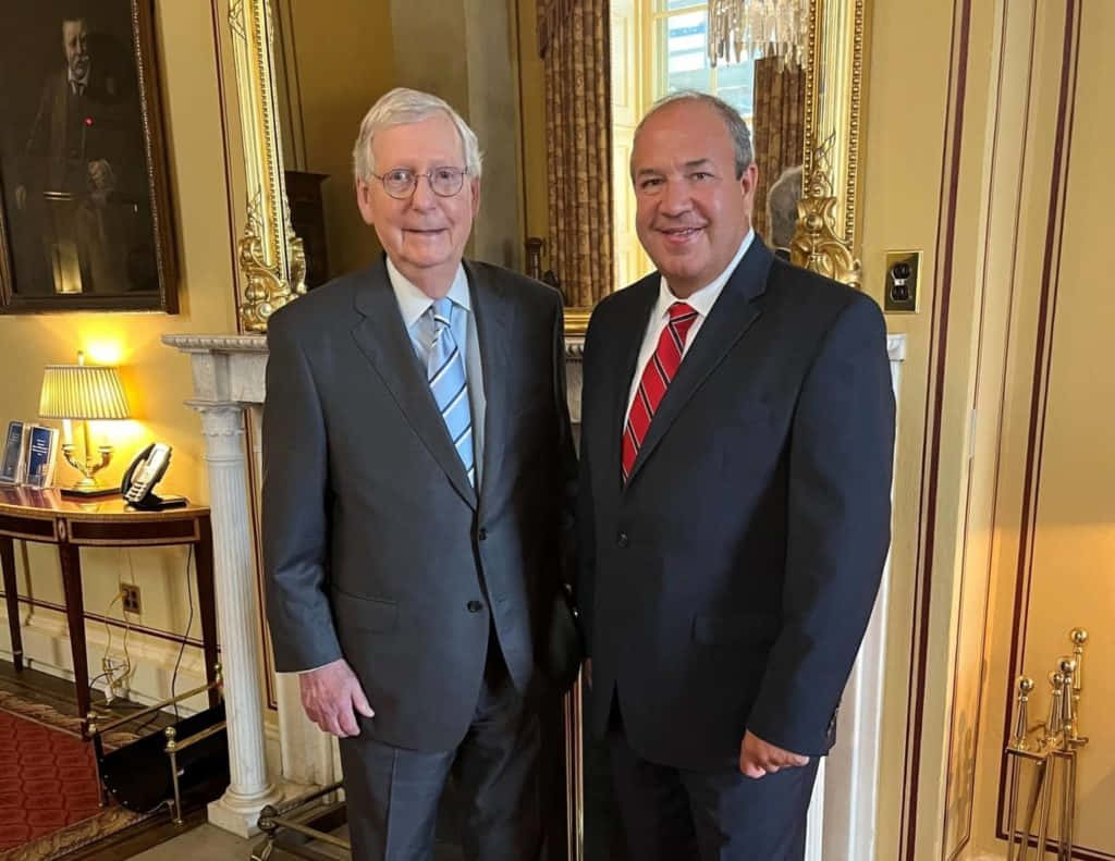 Mitch Mcconnell With Wade White Wallpaper