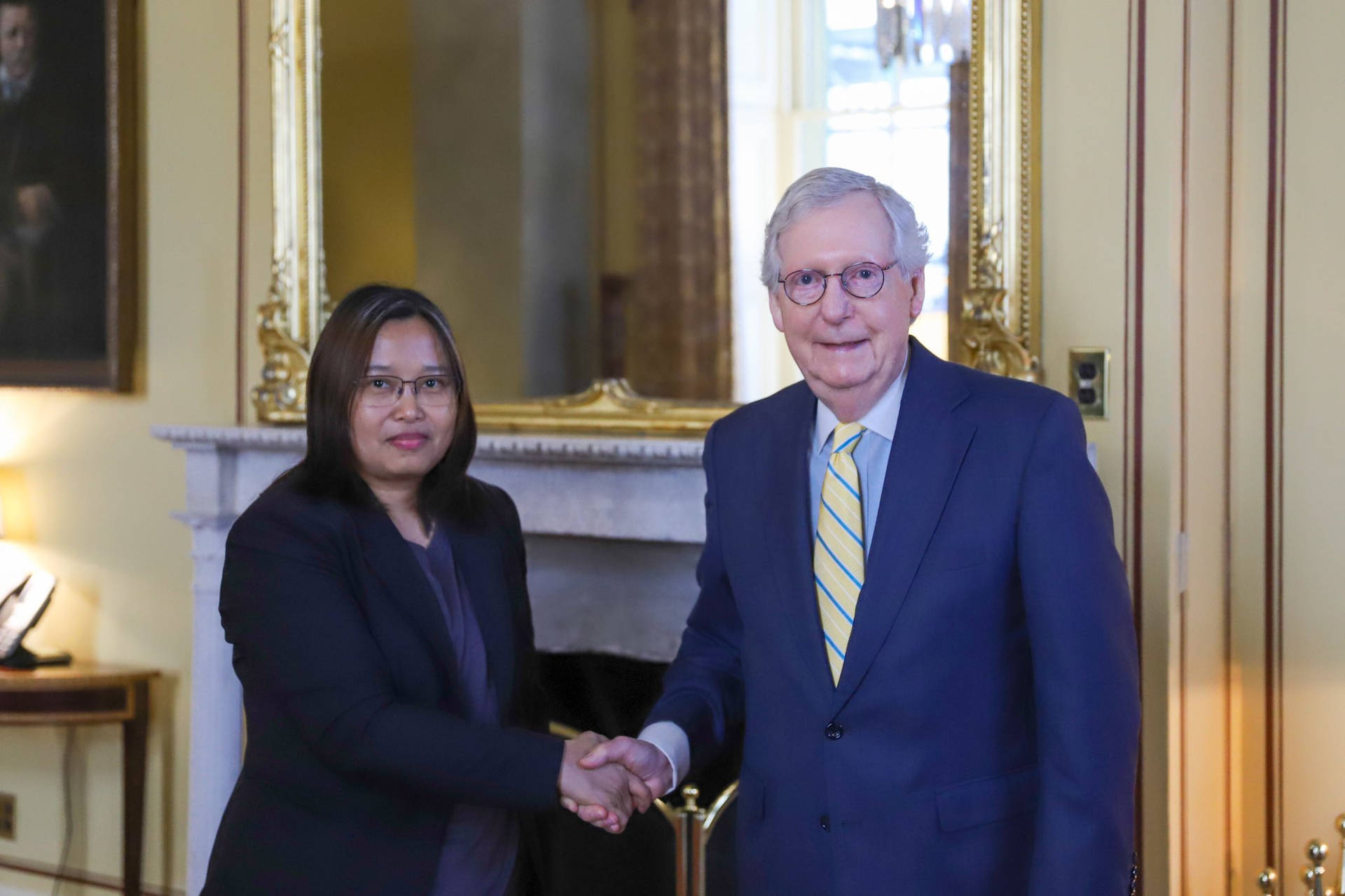 Mitch McConnell in discussion with Zin Mar Aung Wallpaper